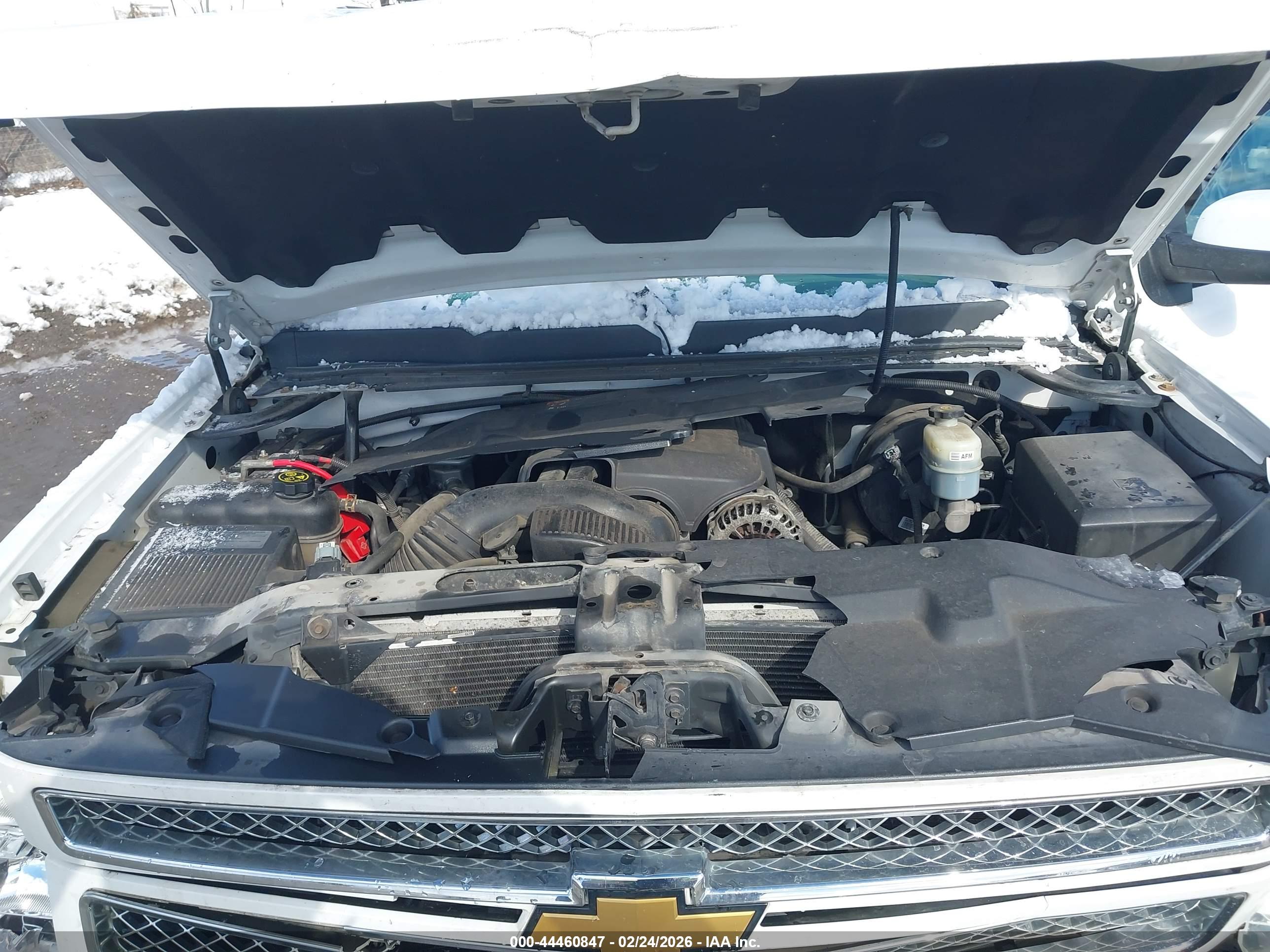 CHEVROLET SILVERADO image 10