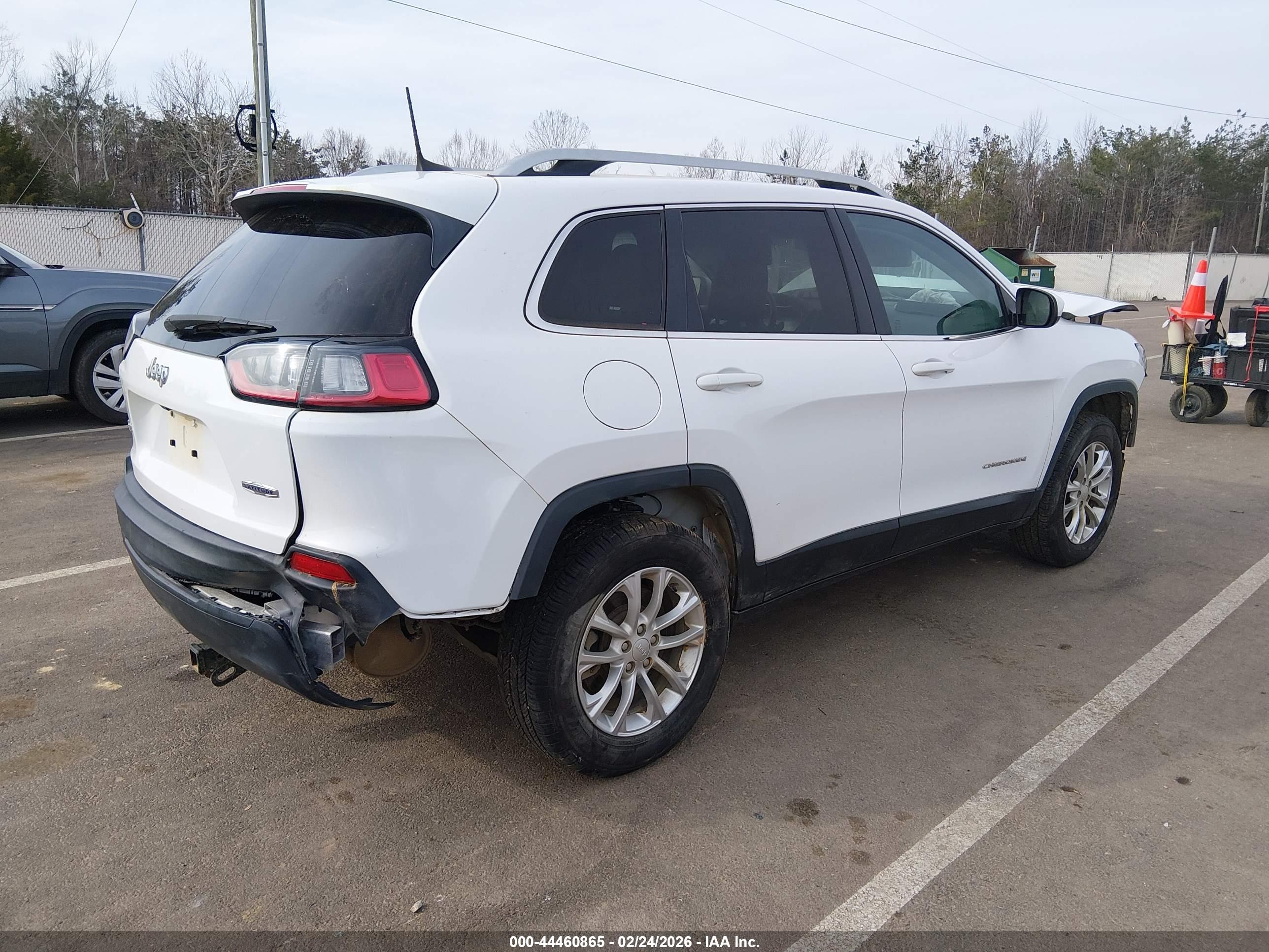 JEEP CHEROKEE image 4