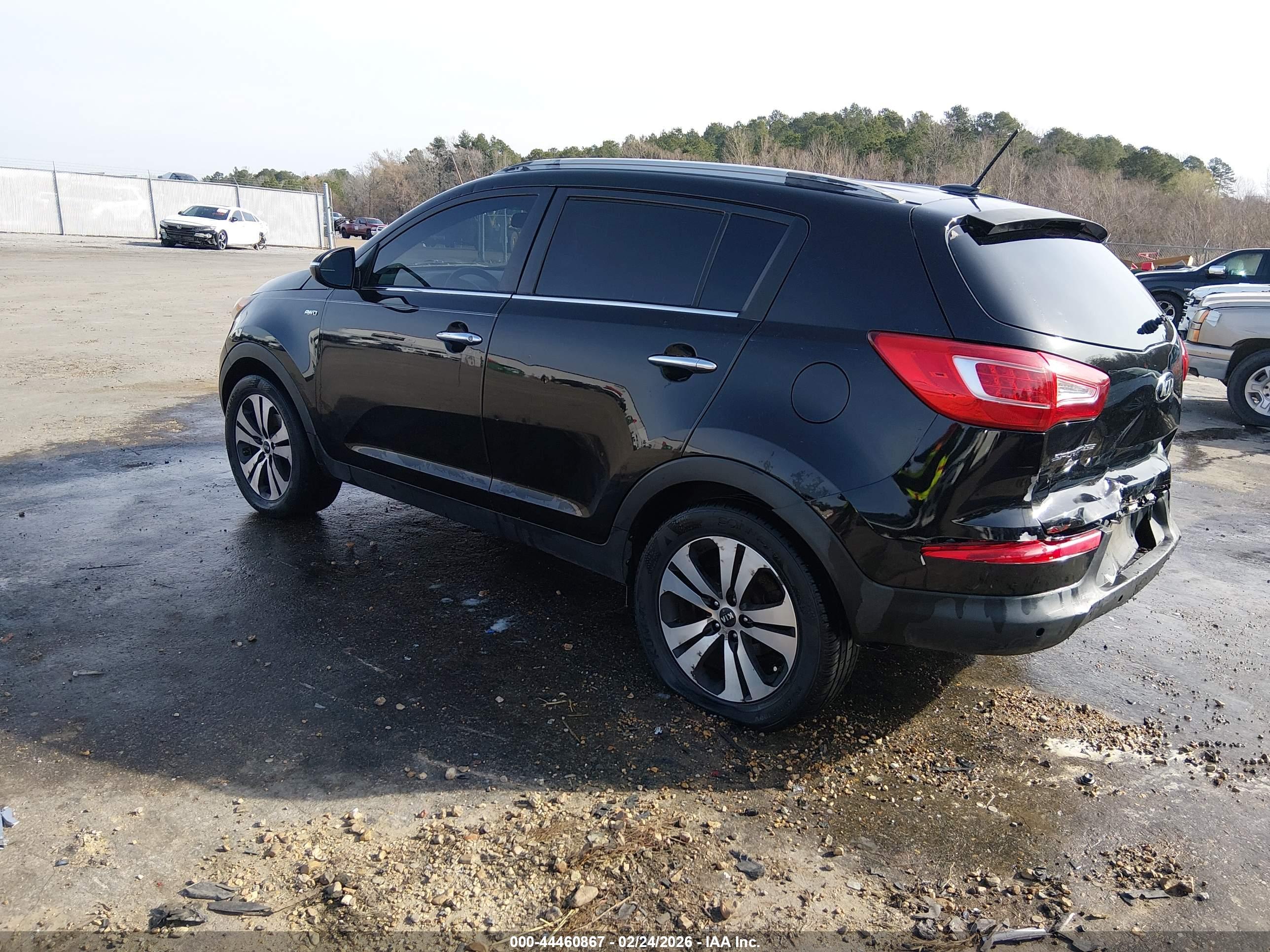 KIA SPORTAGE image 3