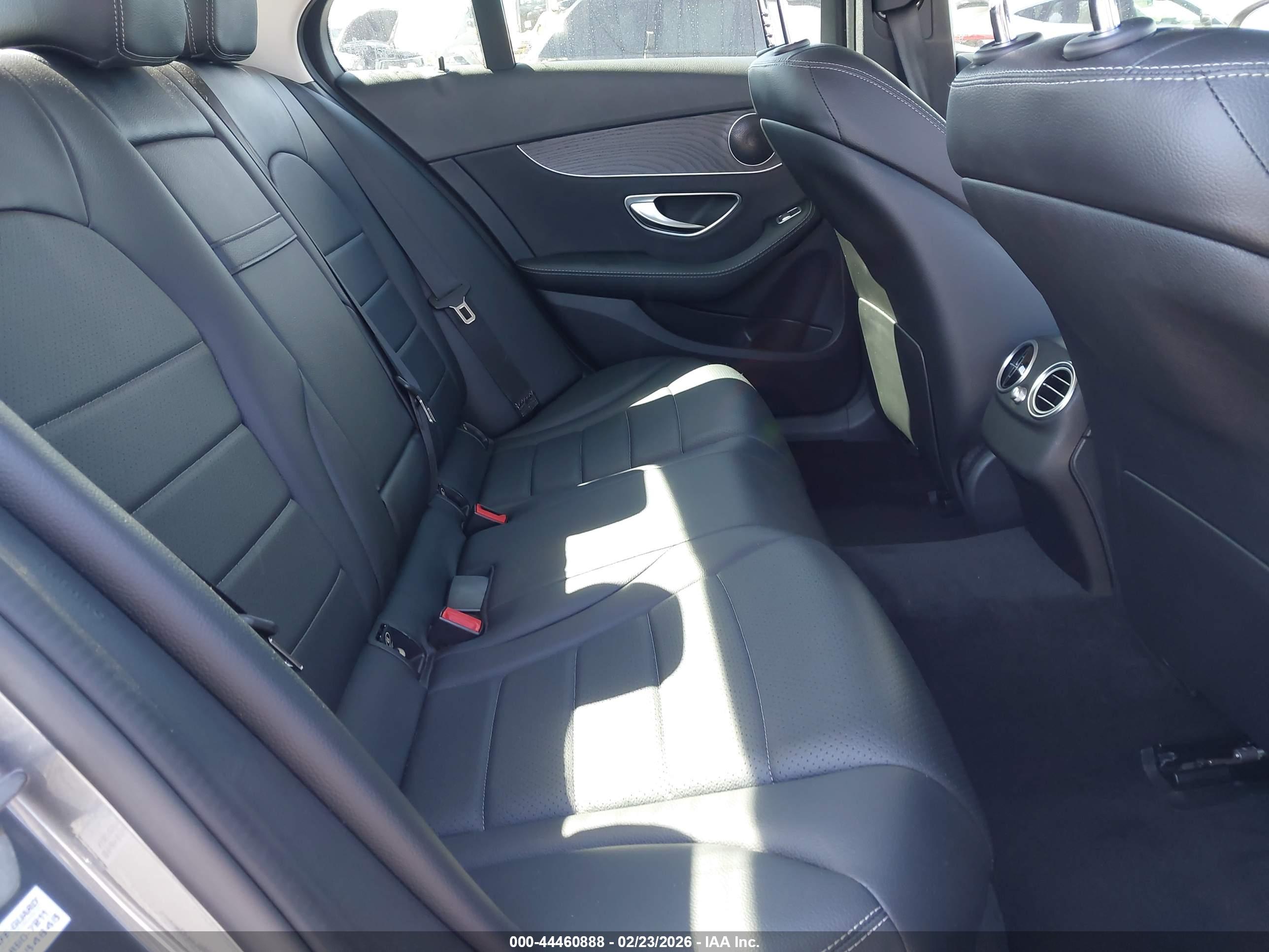MERCEDES-BENZ C image 8