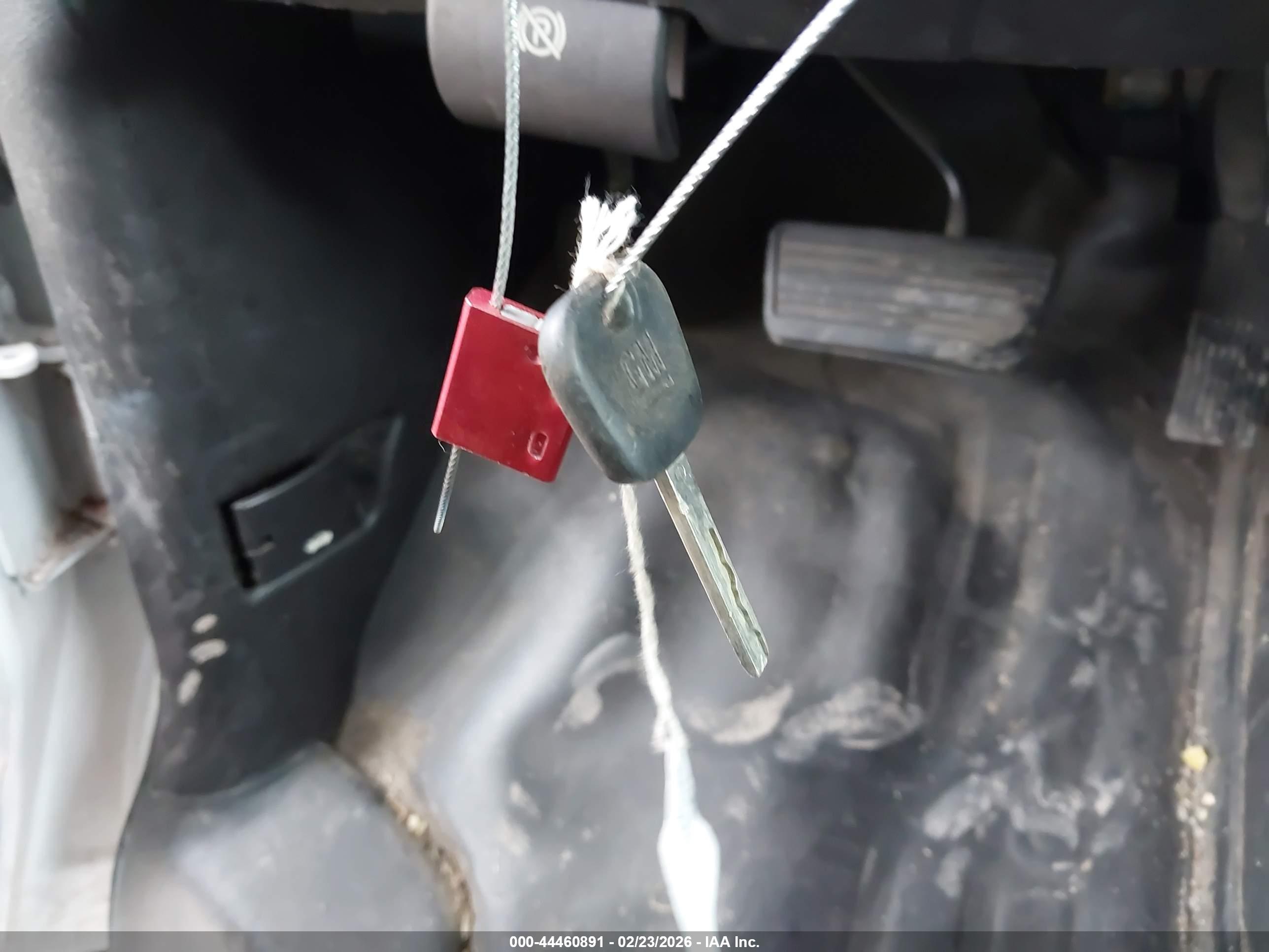 CHEVROLET EXPRESS image 11