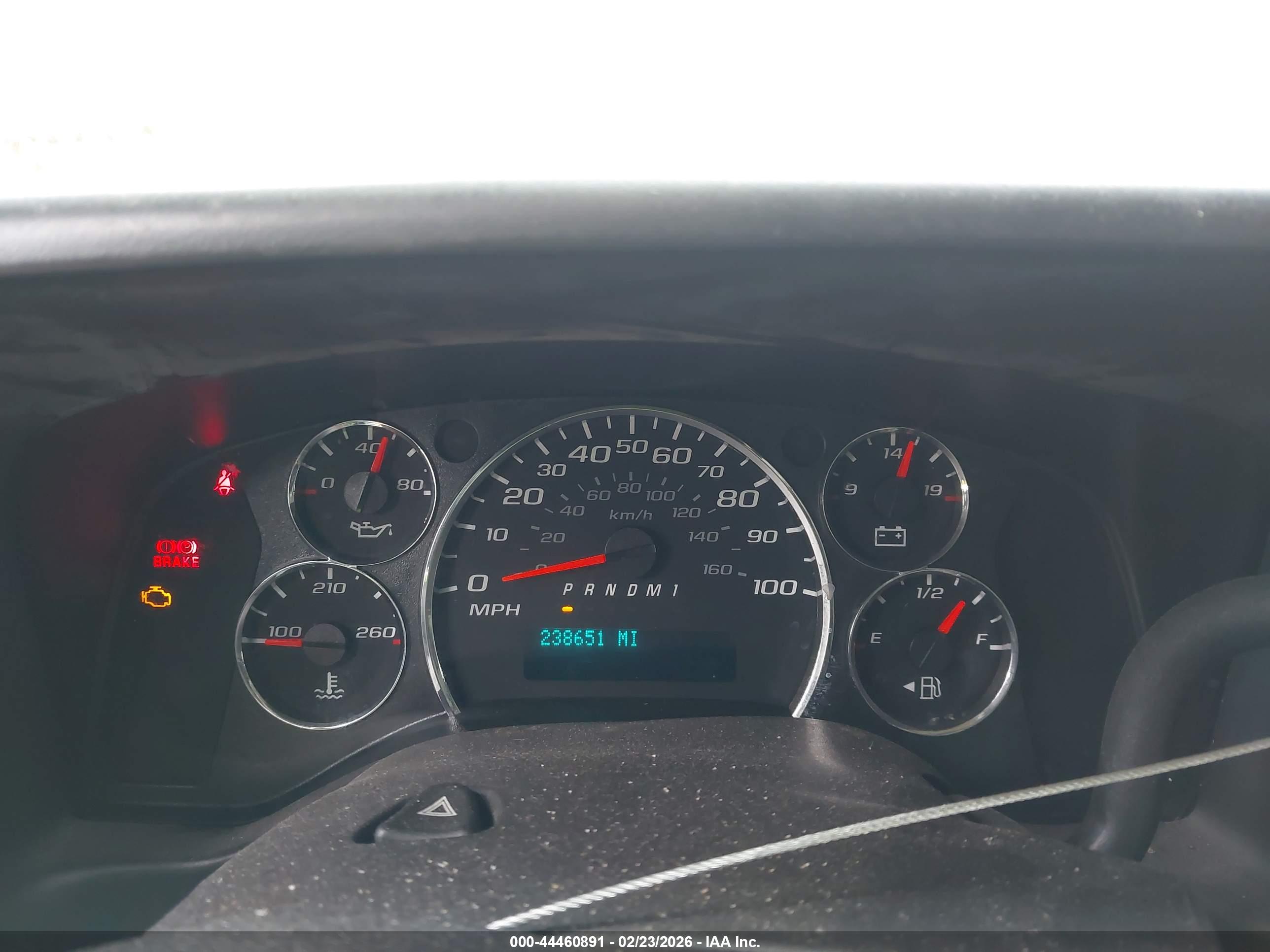 CHEVROLET EXPRESS image 7