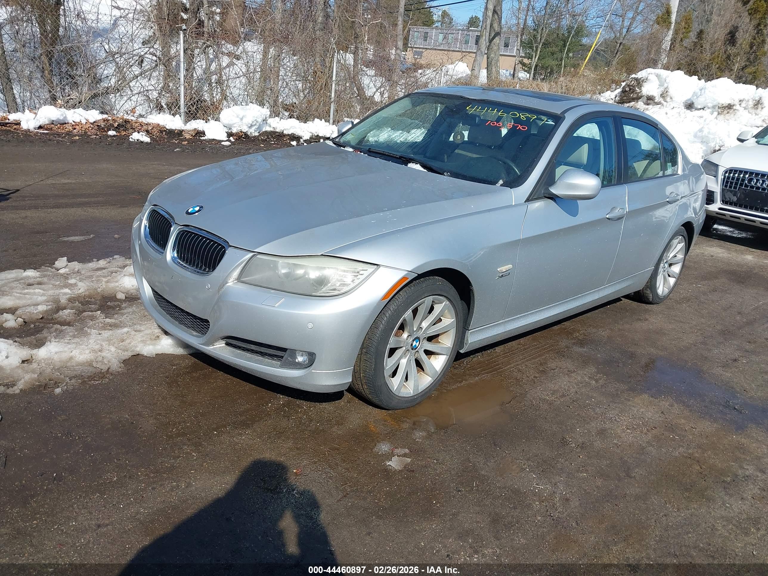 BMW 328I image 2