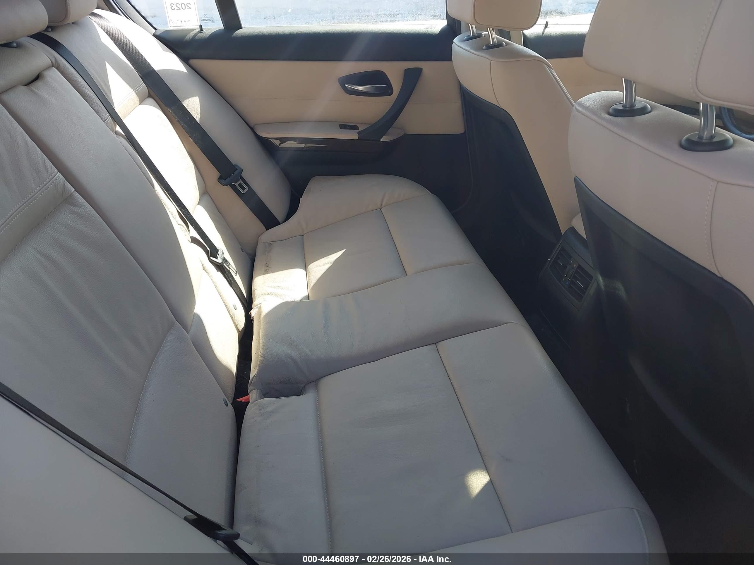 BMW 328I image 8