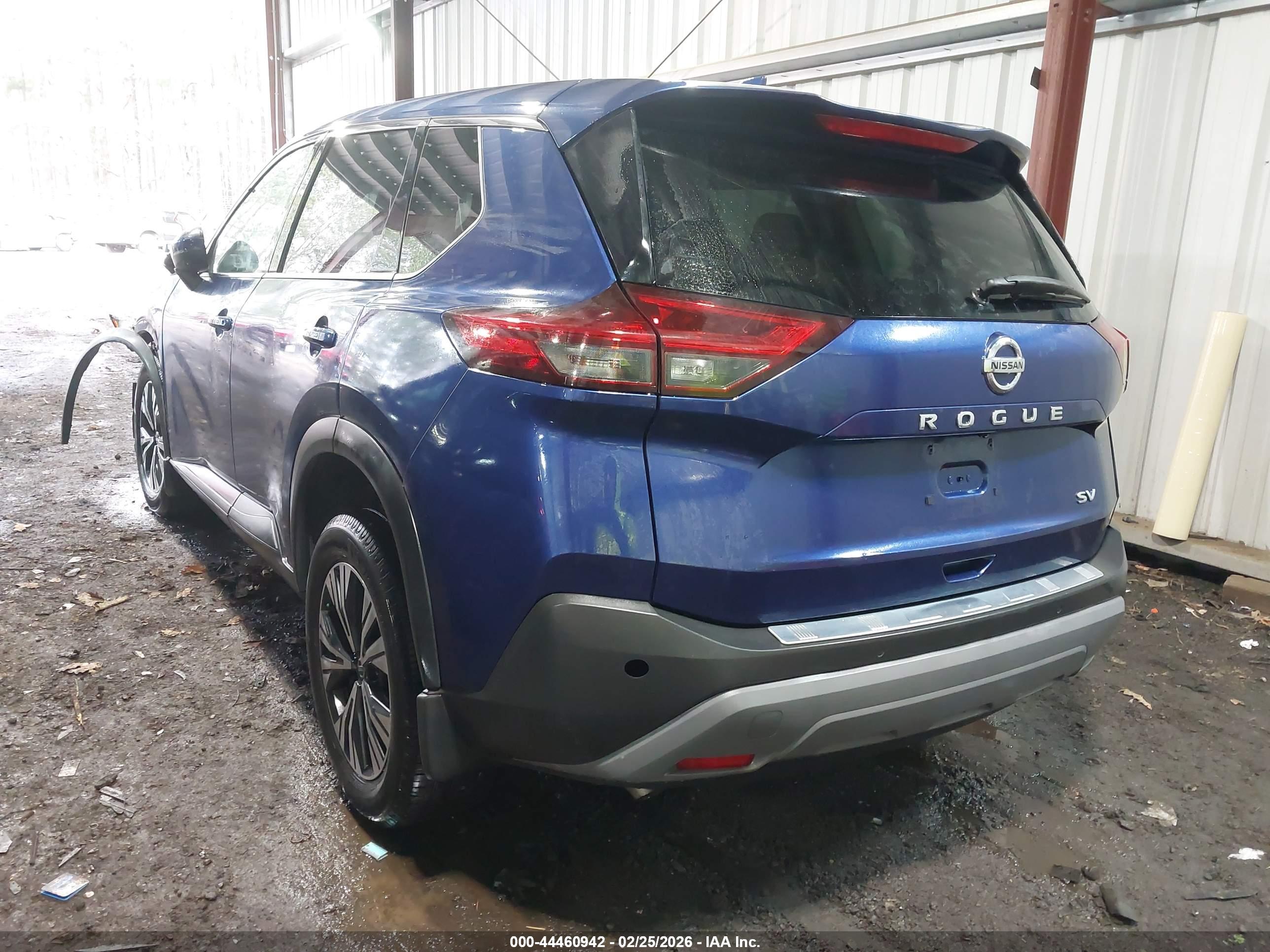 NISSAN ROGUE image 3