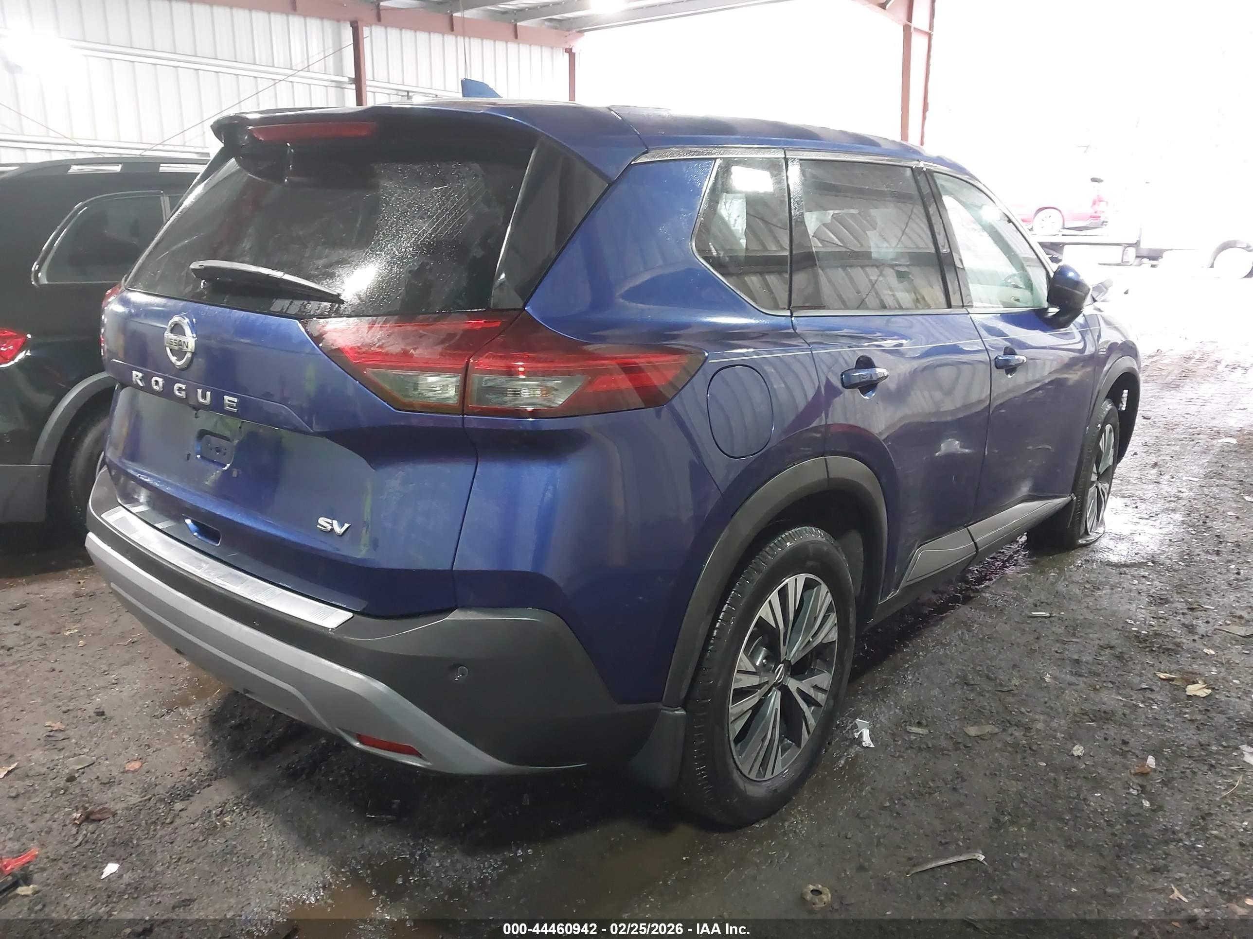 NISSAN ROGUE image 4