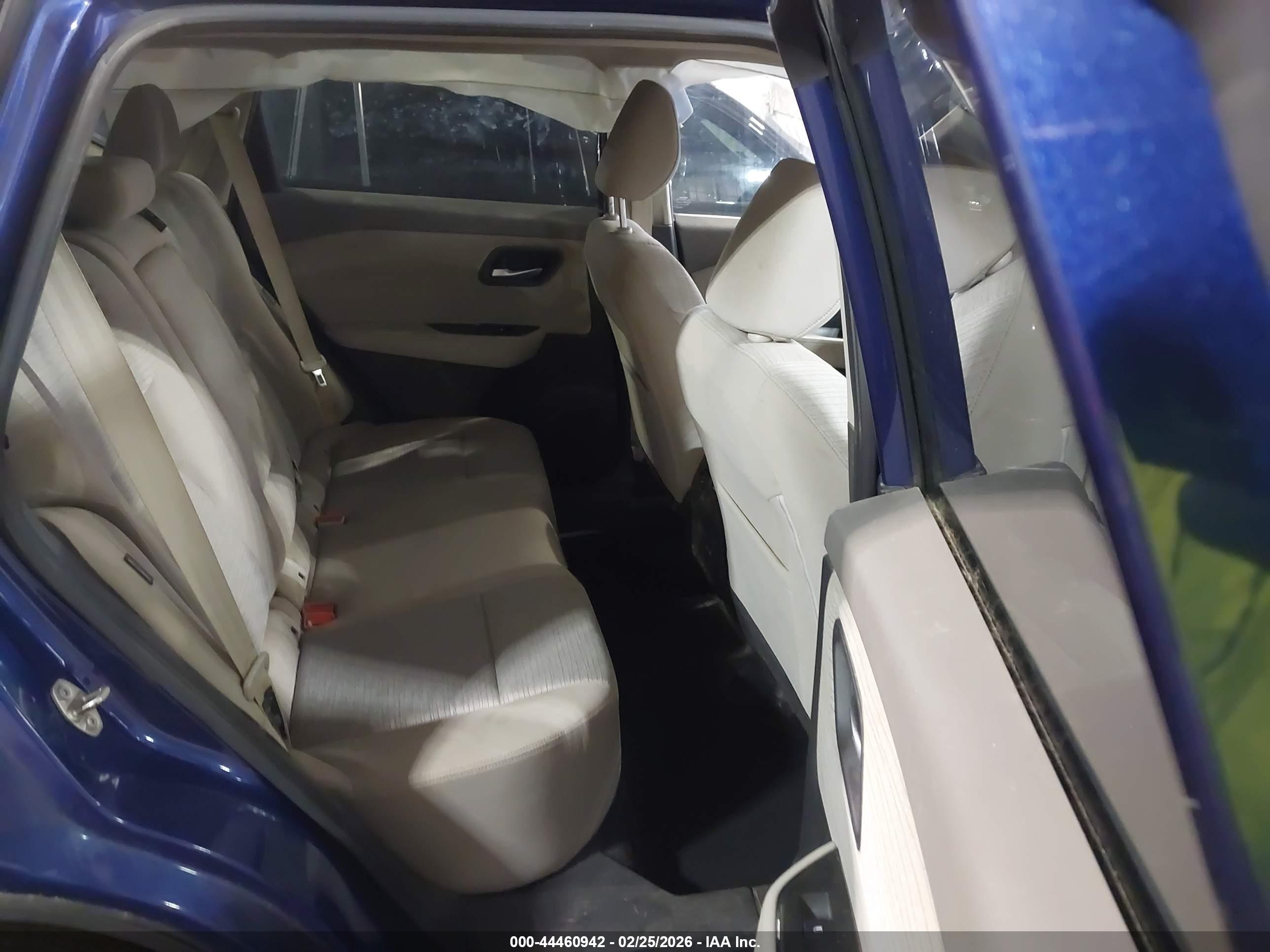 NISSAN ROGUE image 8