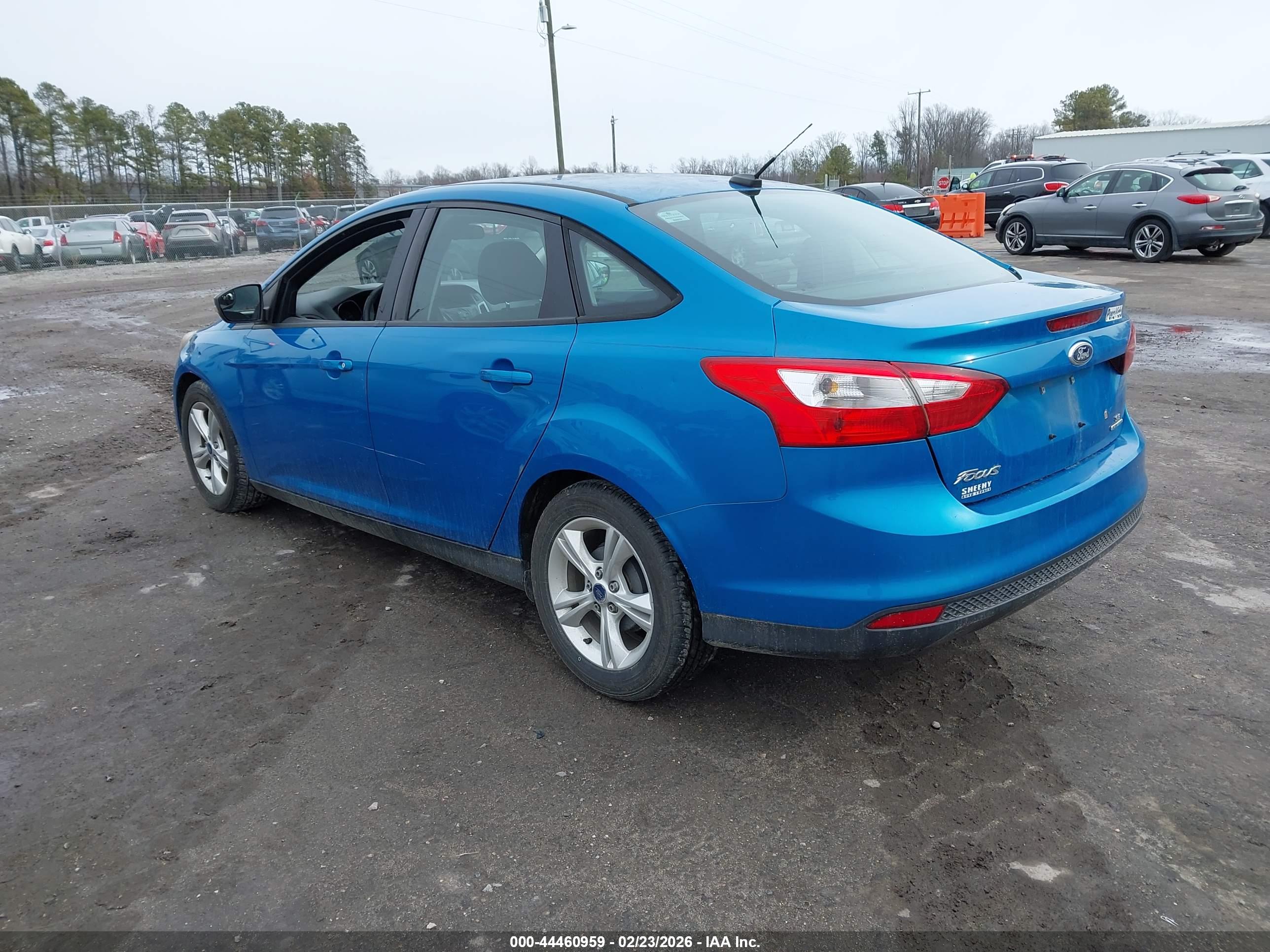 FORD FOCUS image 3