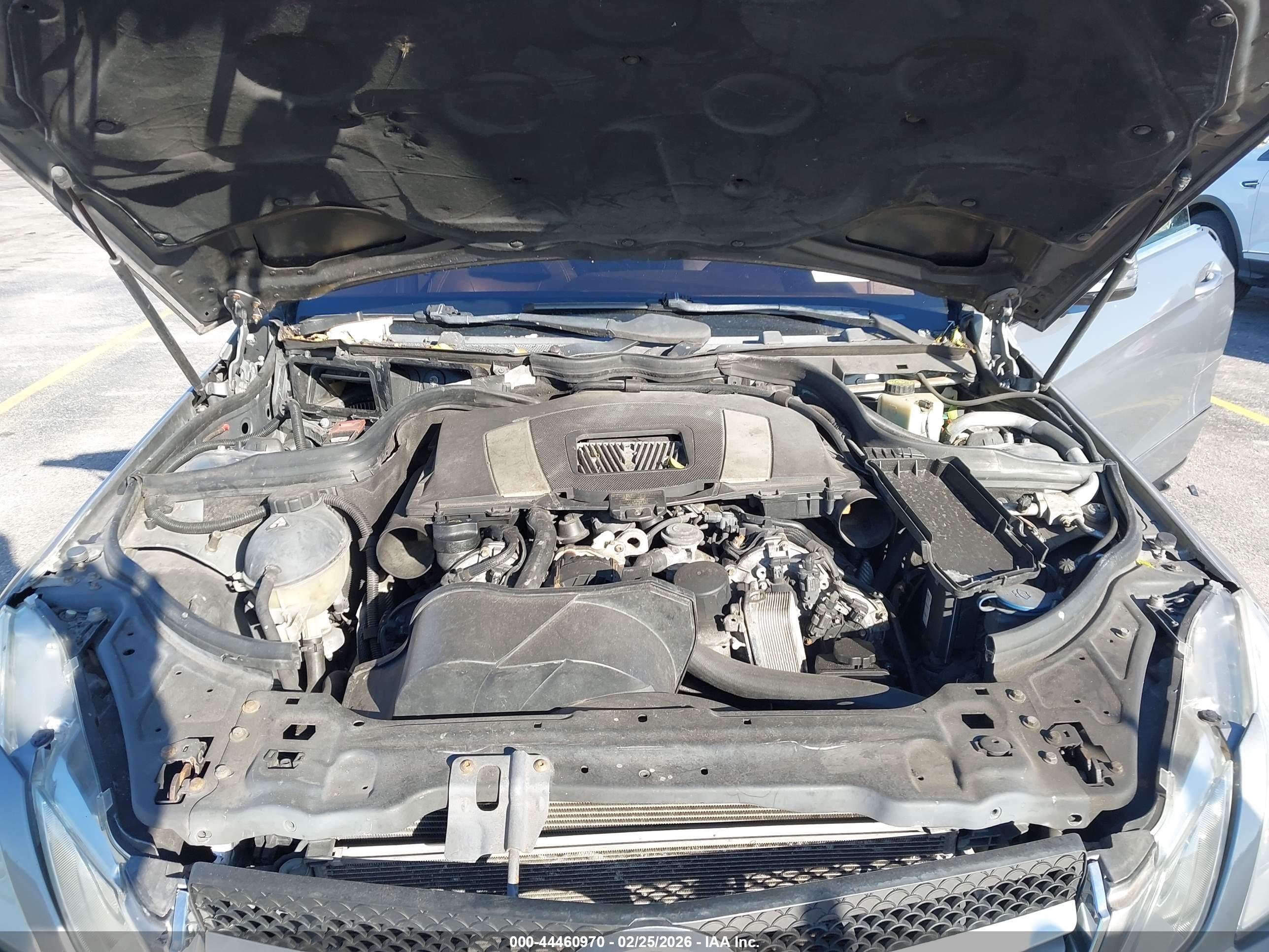 MERCEDES-BENZ E image 10