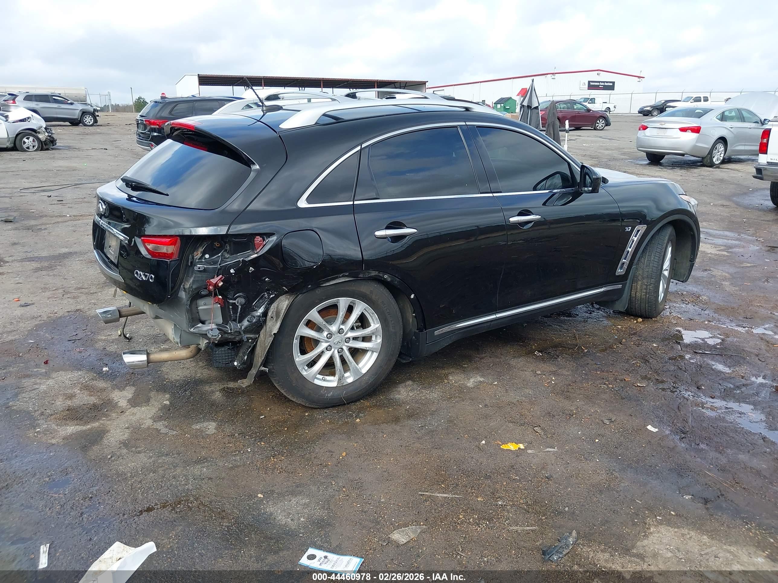 INFINITI QX70 image 4