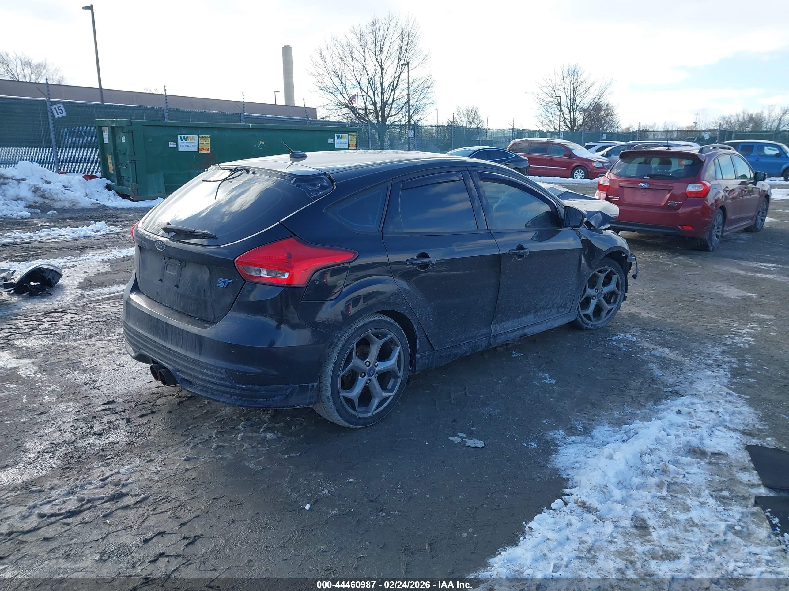 FORD FOCUS image 4