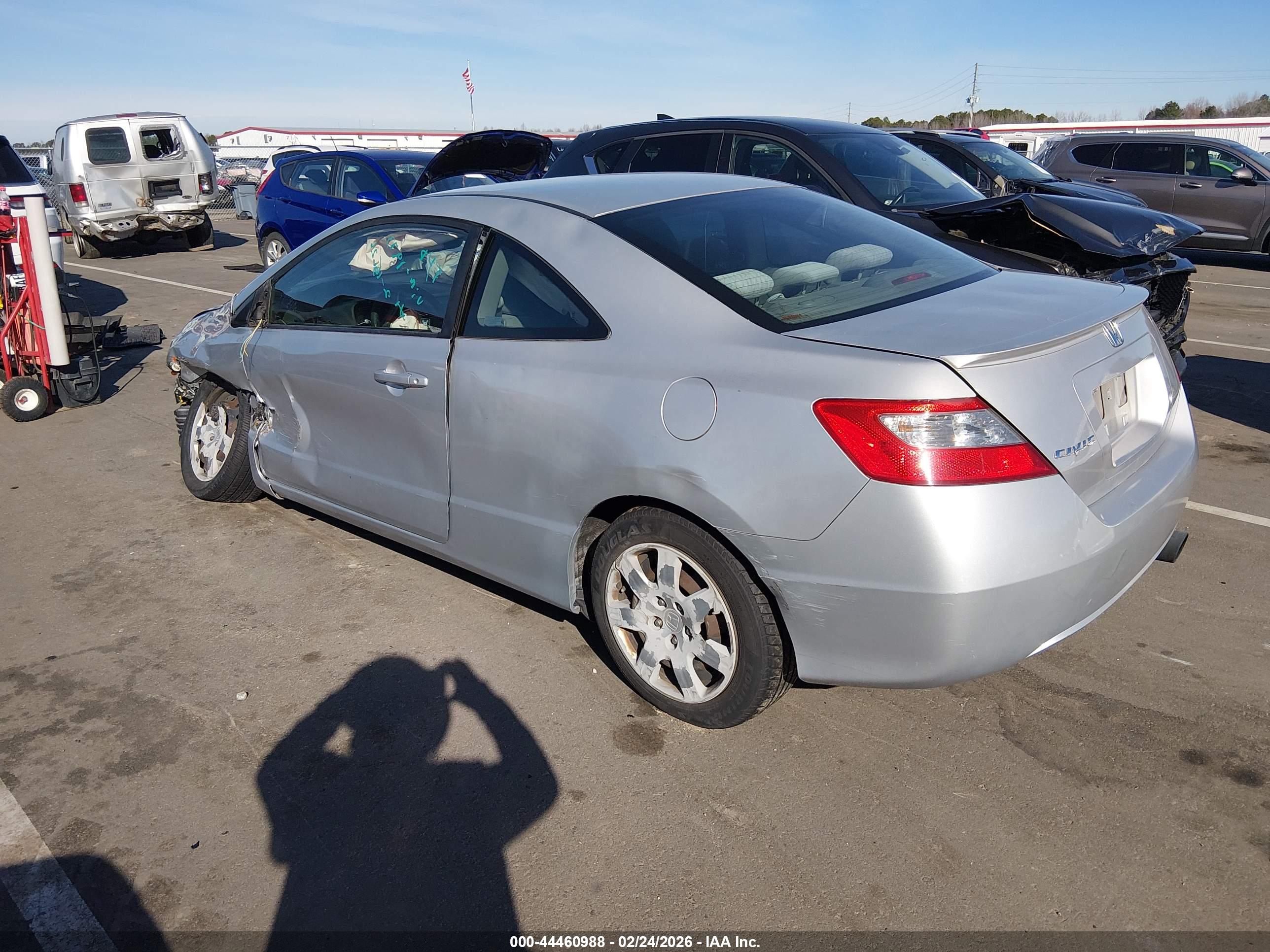 HONDA CIVIC image 3