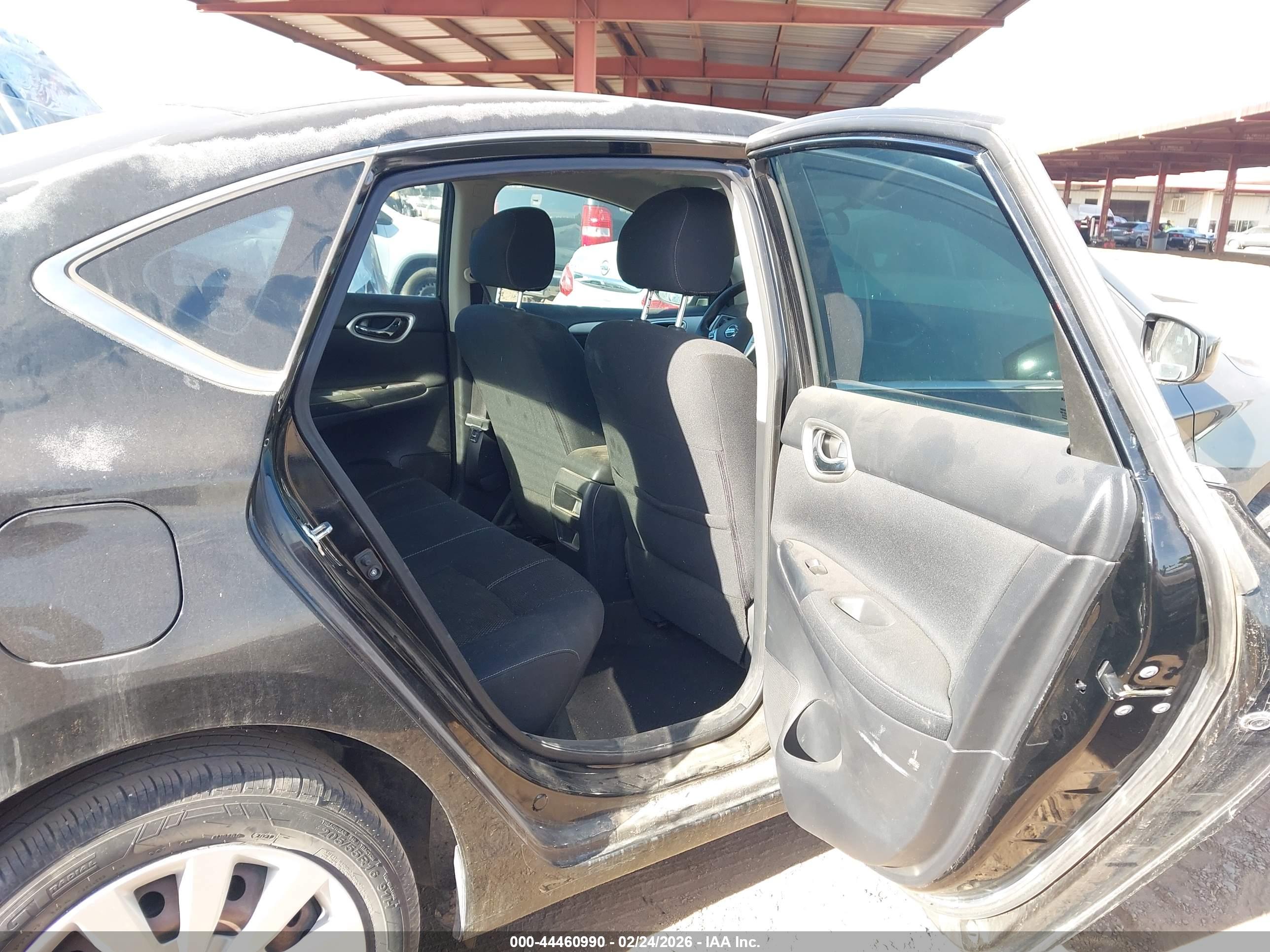 NISSAN SENTRA image 8