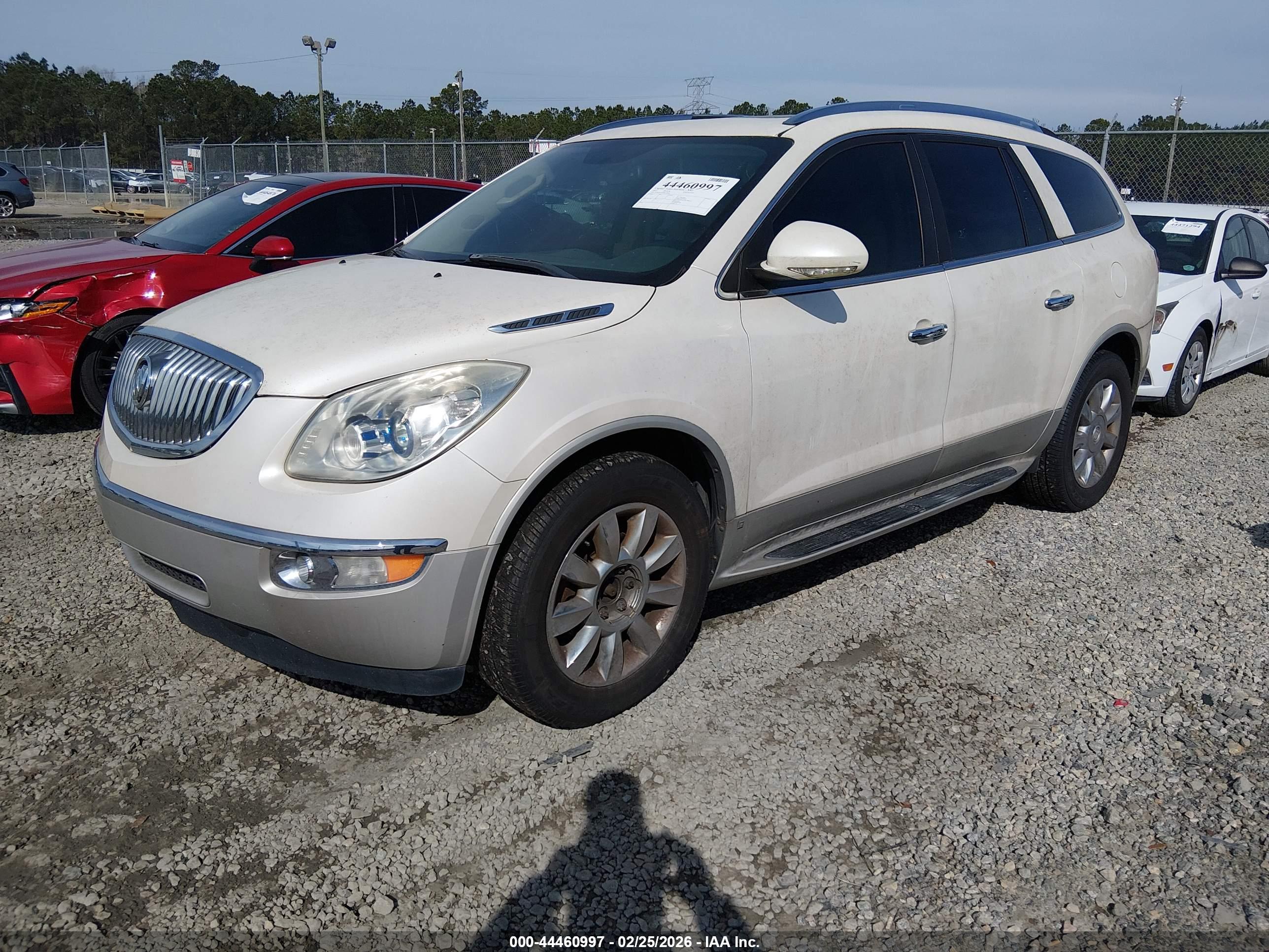 BUICK ENCLAVE image 2