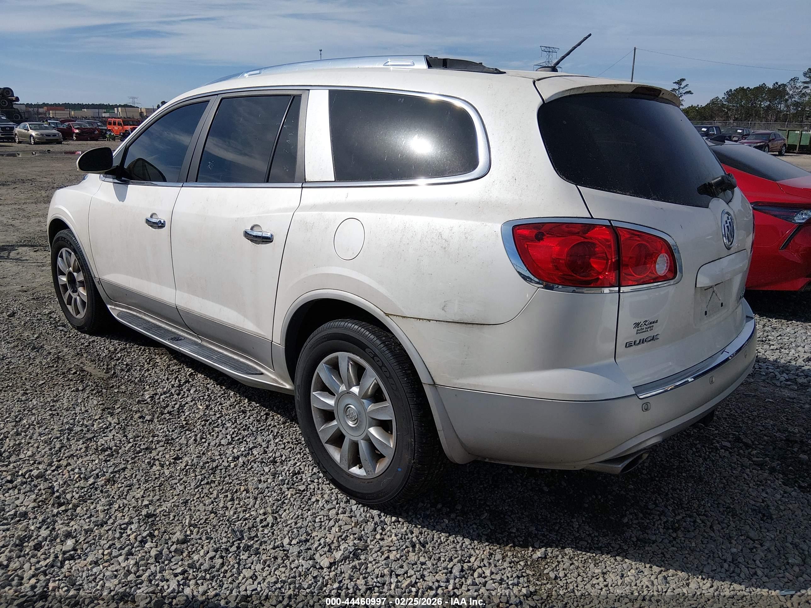 BUICK ENCLAVE image 3