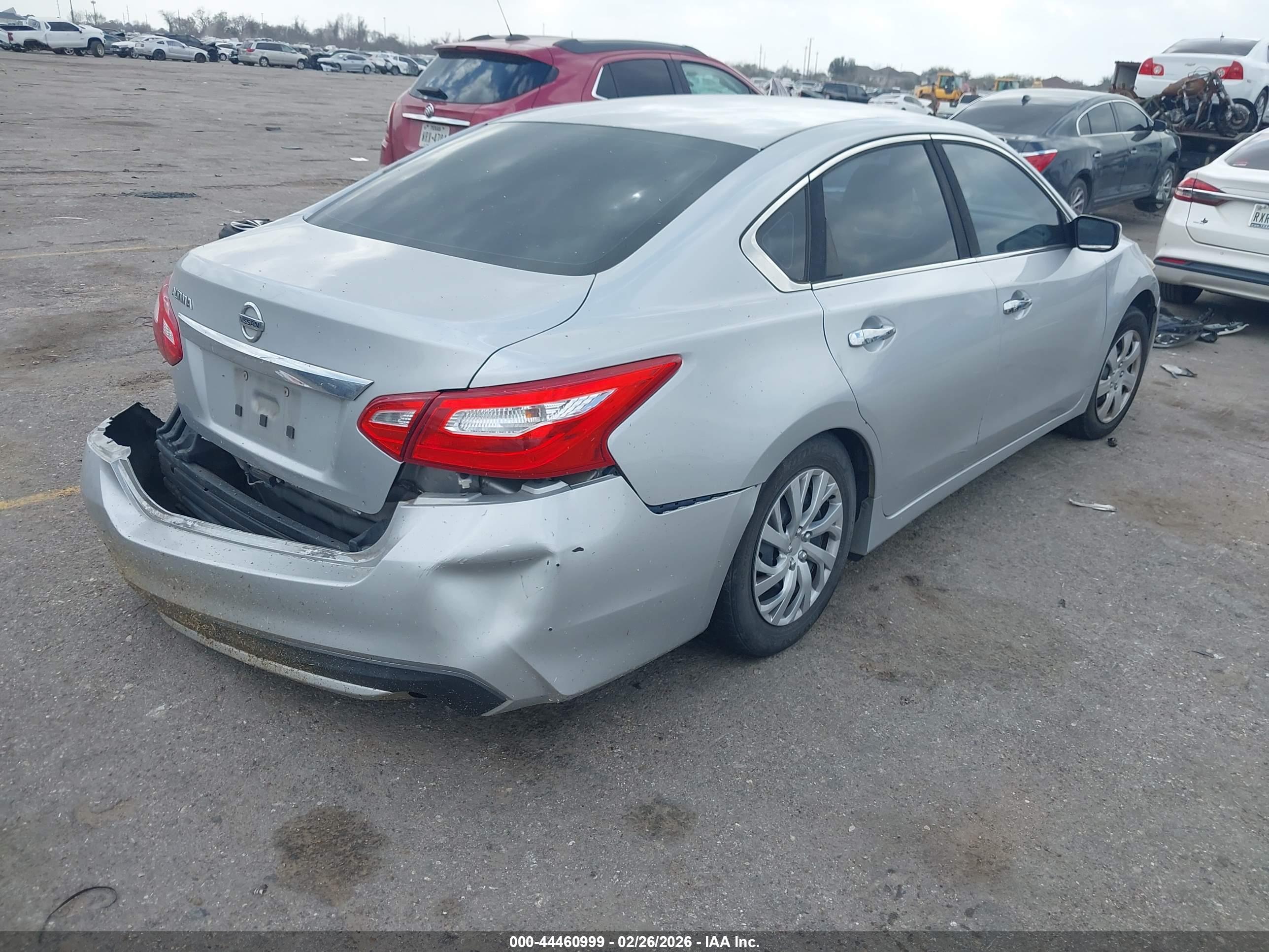 NISSAN ALTIMA image 4