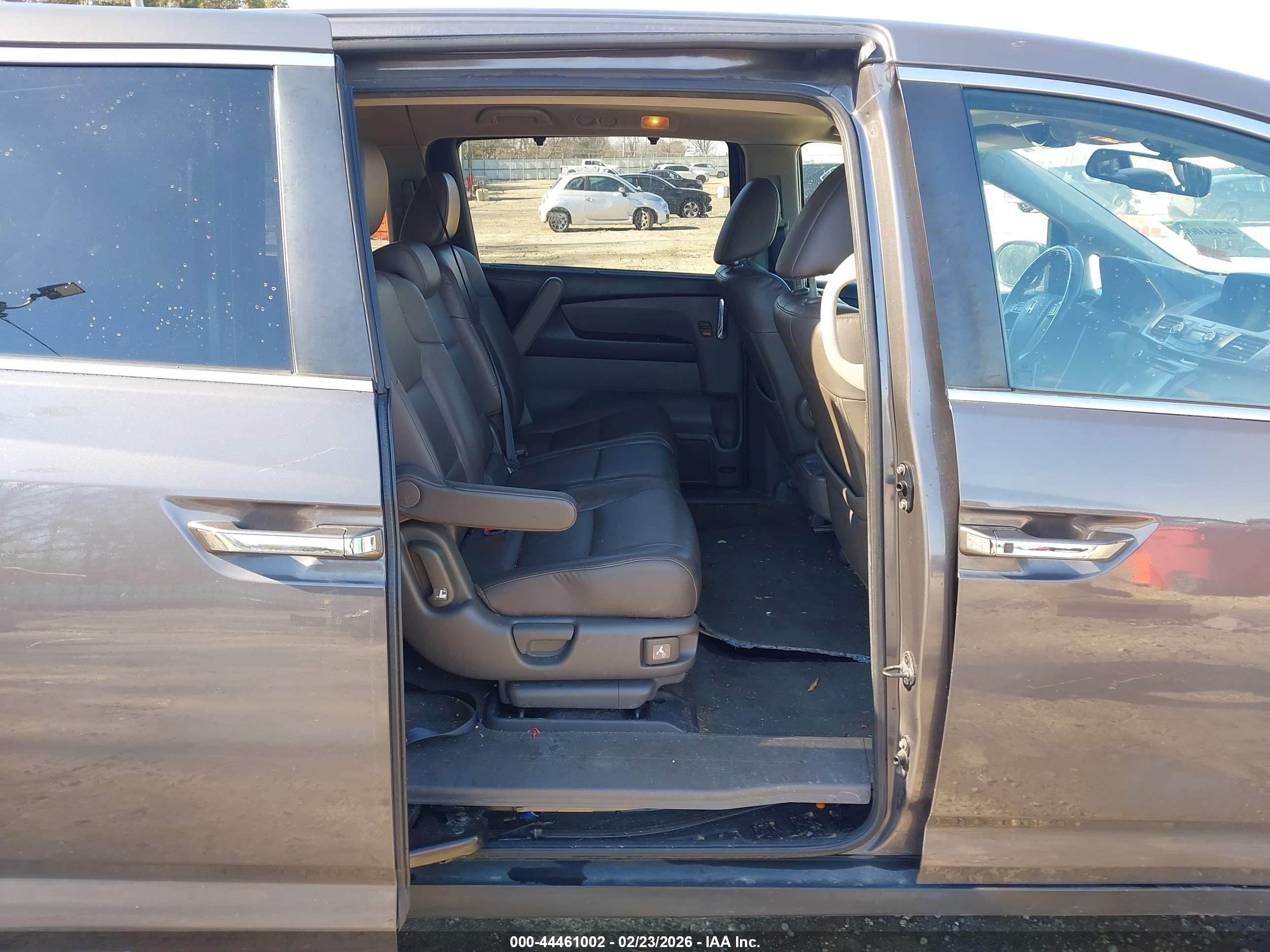 HONDA ODYSSEY image 8
