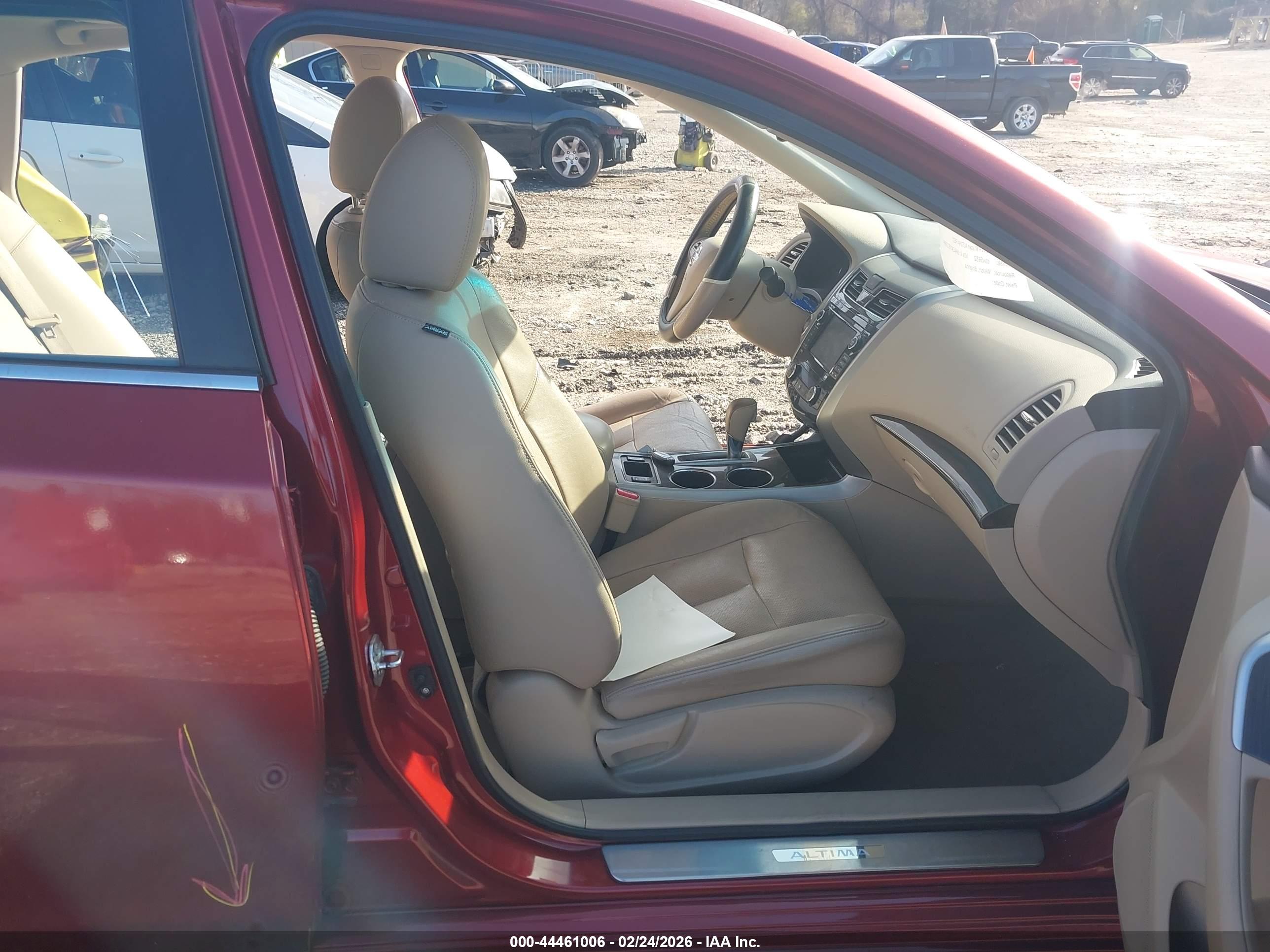 NISSAN ALTIMA image 5