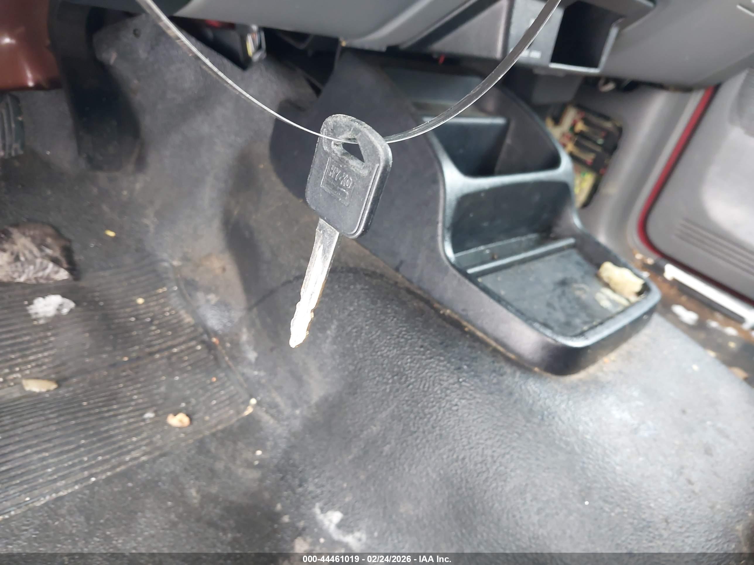 MAZDA B2300 image 11
