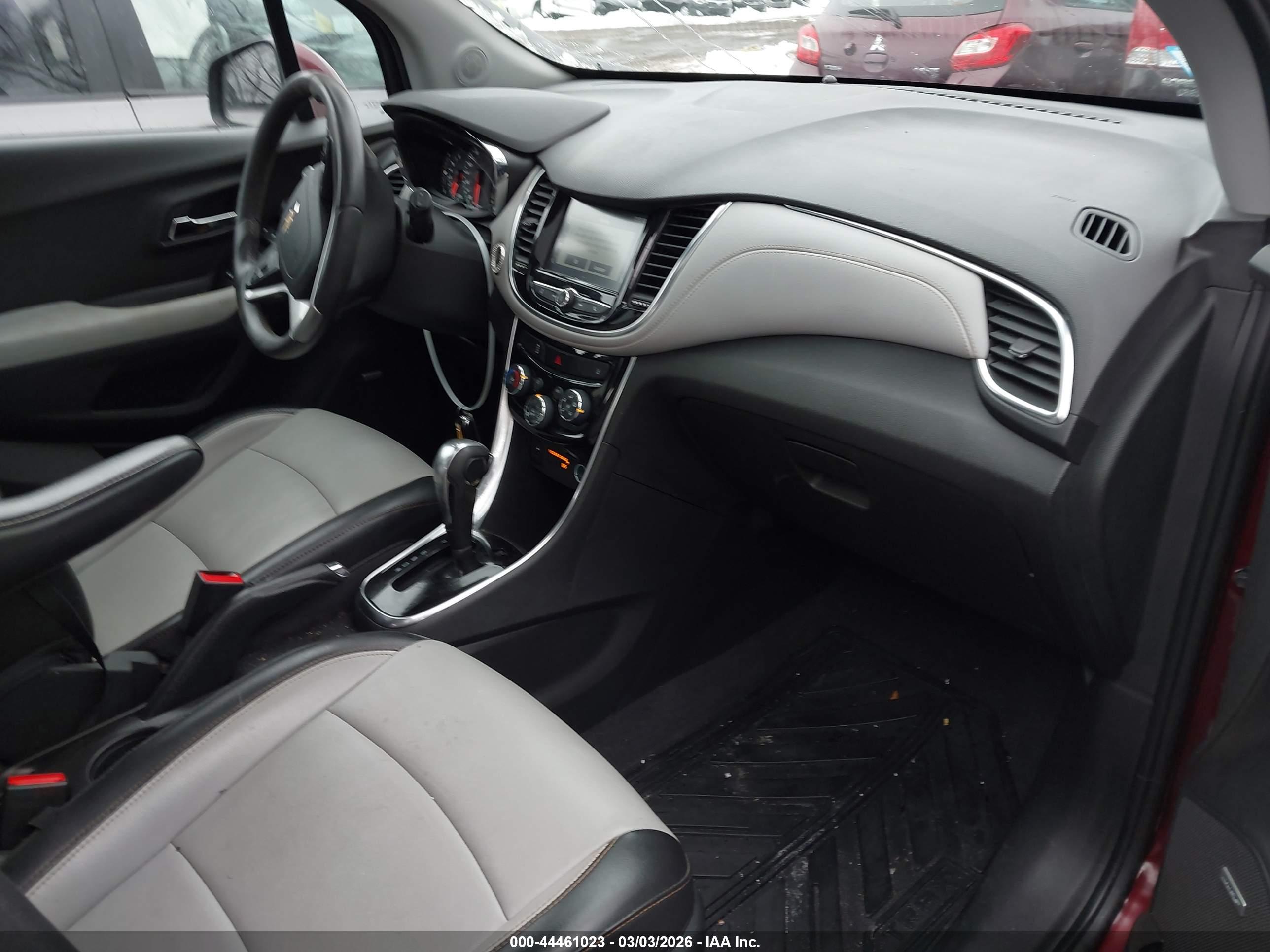 CHEVROLET TRAX image 5