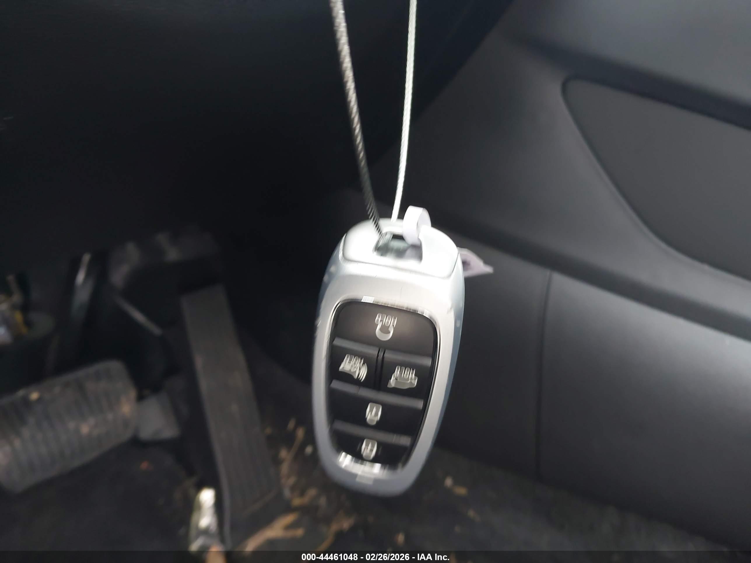 HYUNDAI TUCSON image 11