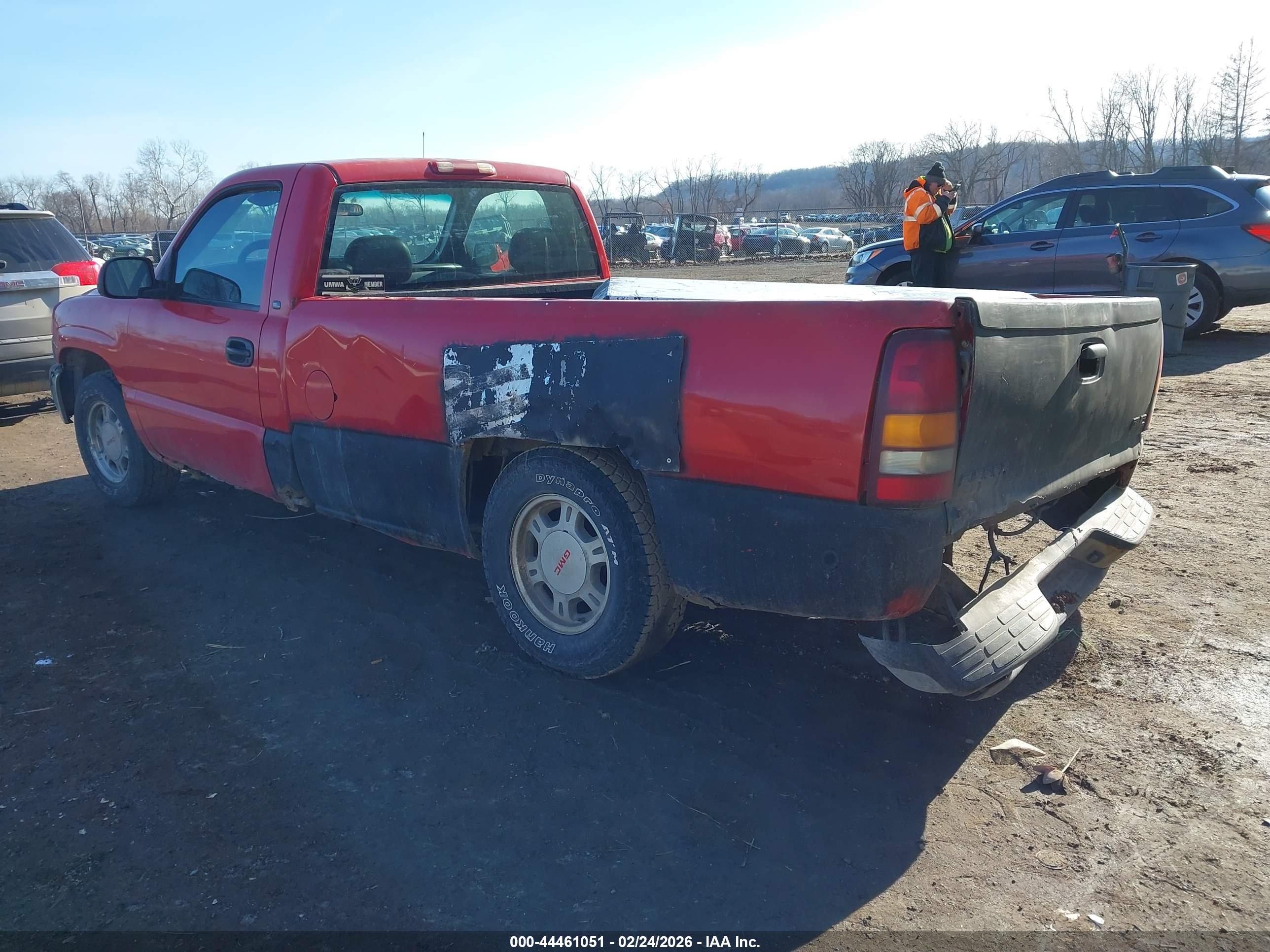 GMC SIERRA image 3