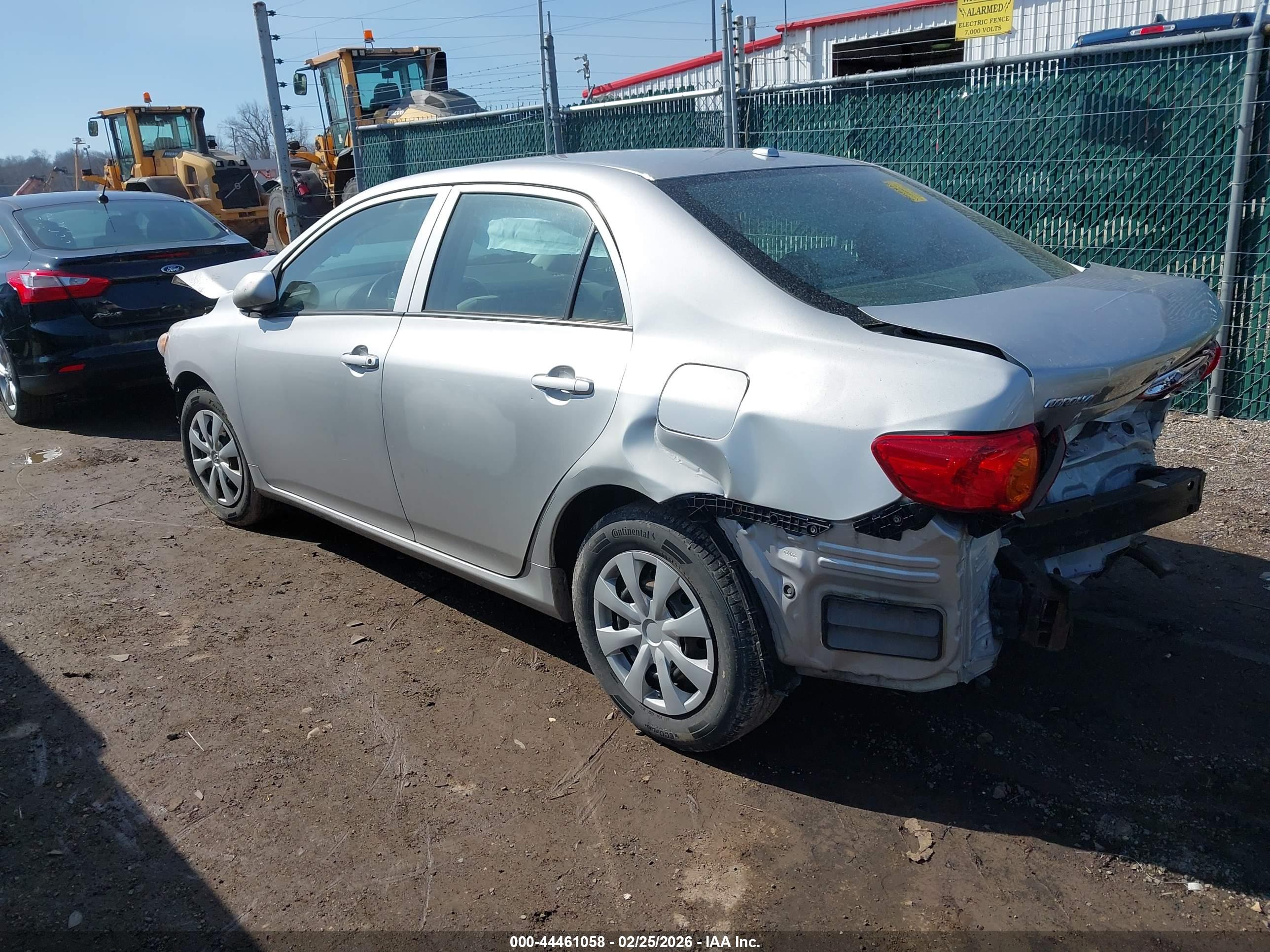 TOYOTA COROLLA image 3