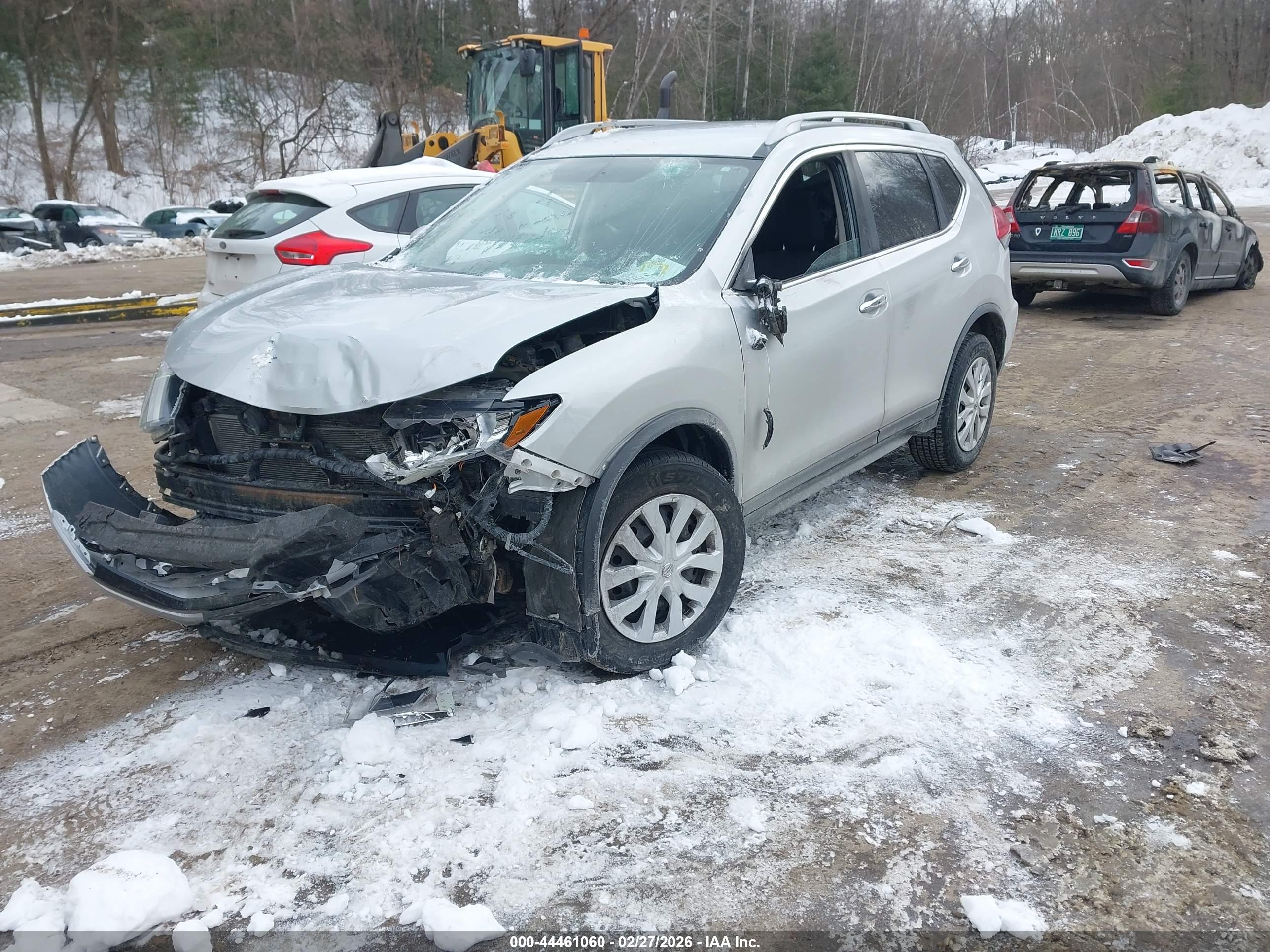NISSAN ROGUE image 2