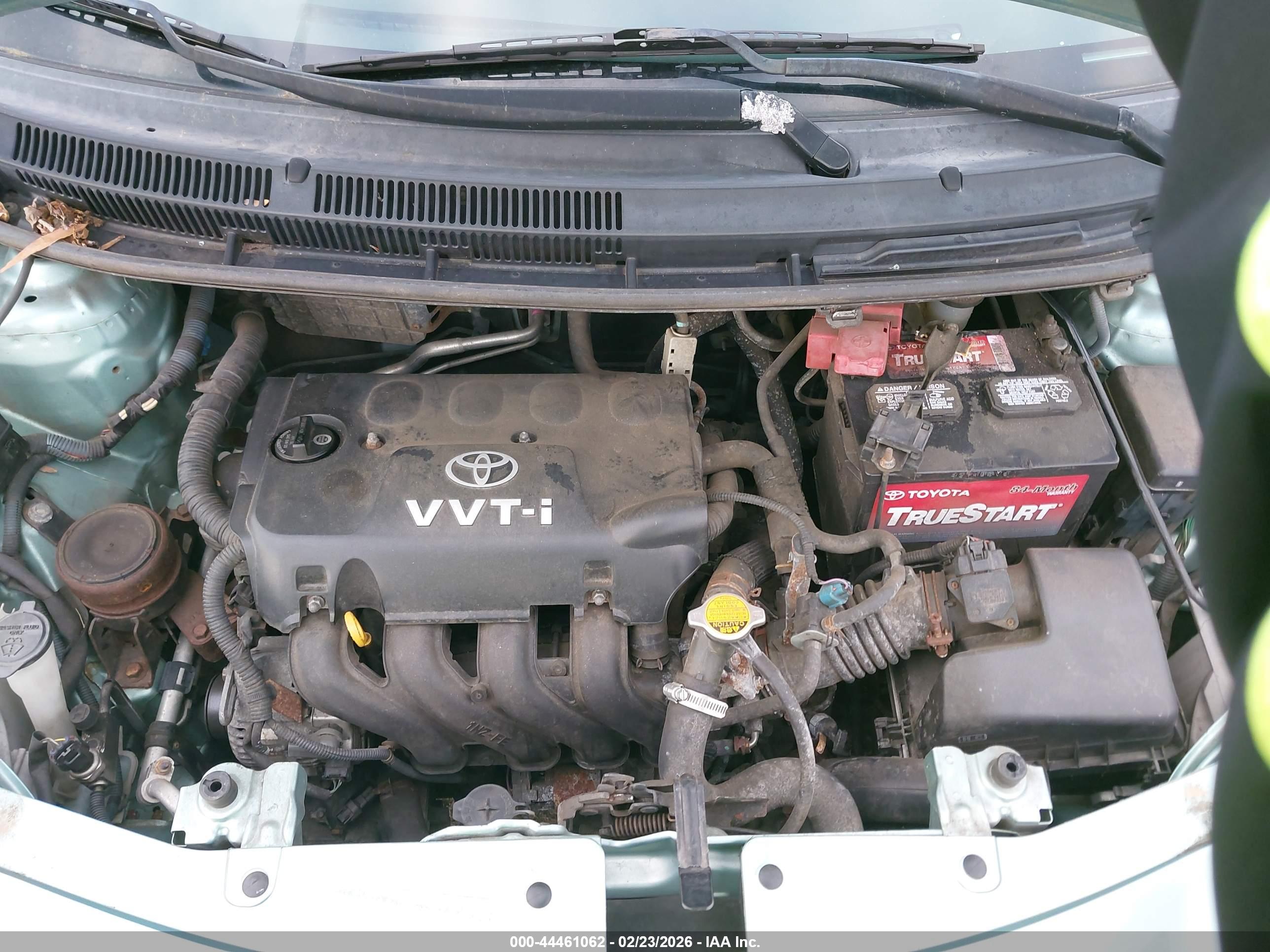 TOYOTA YARIS image 10