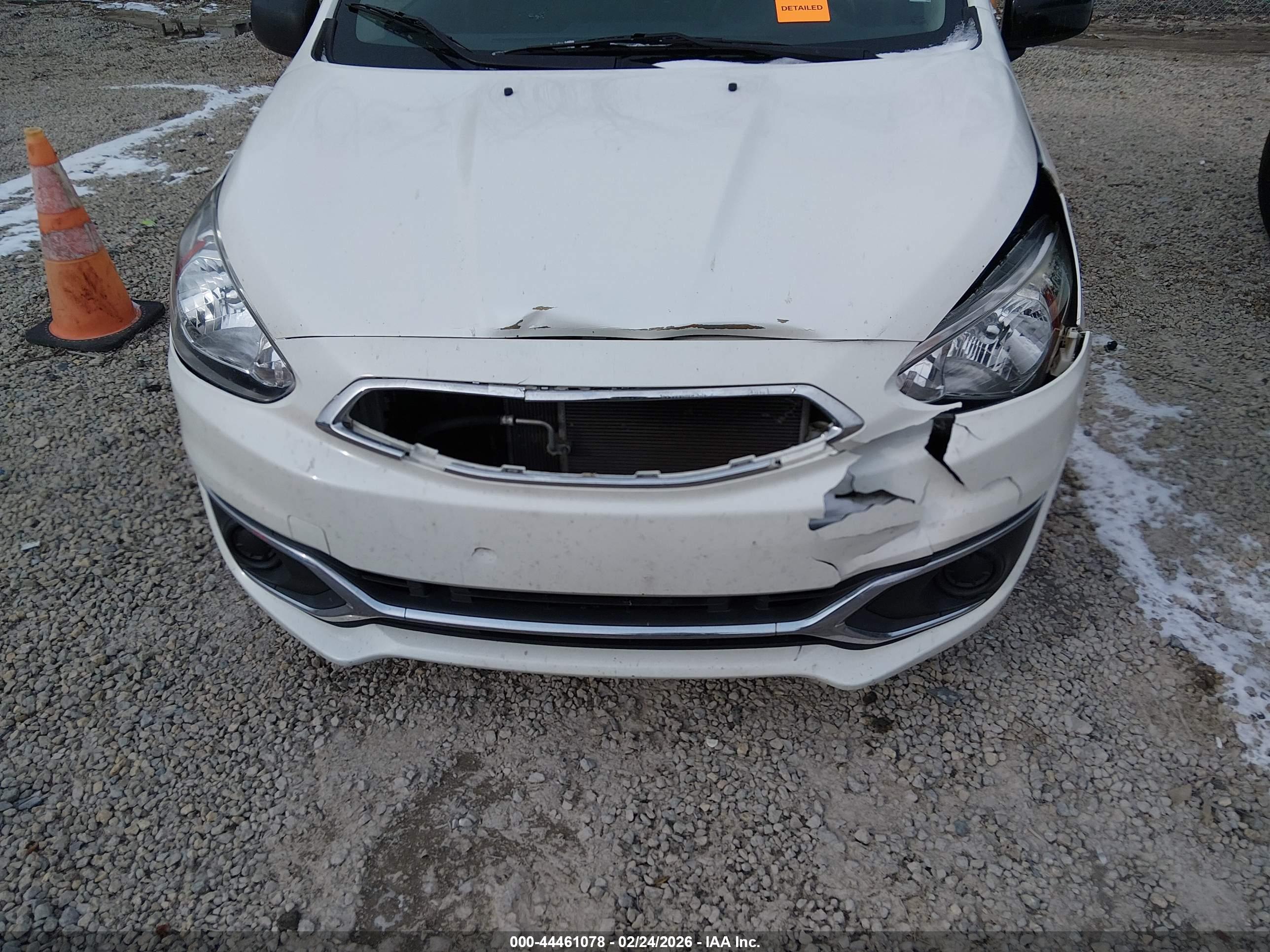 MITSUBISHI MIRAGE image 6
