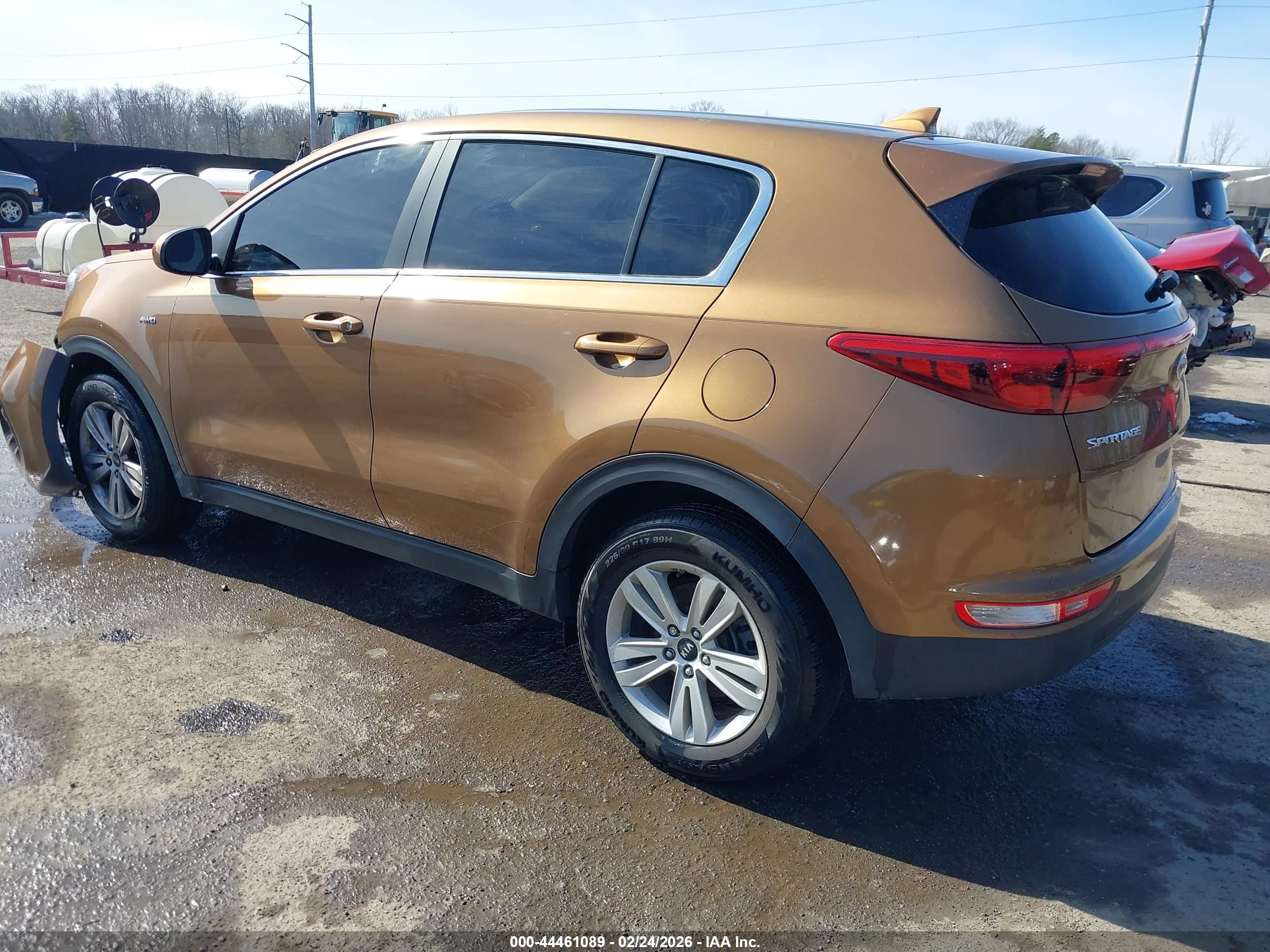 KIA SPORTAGE image 3