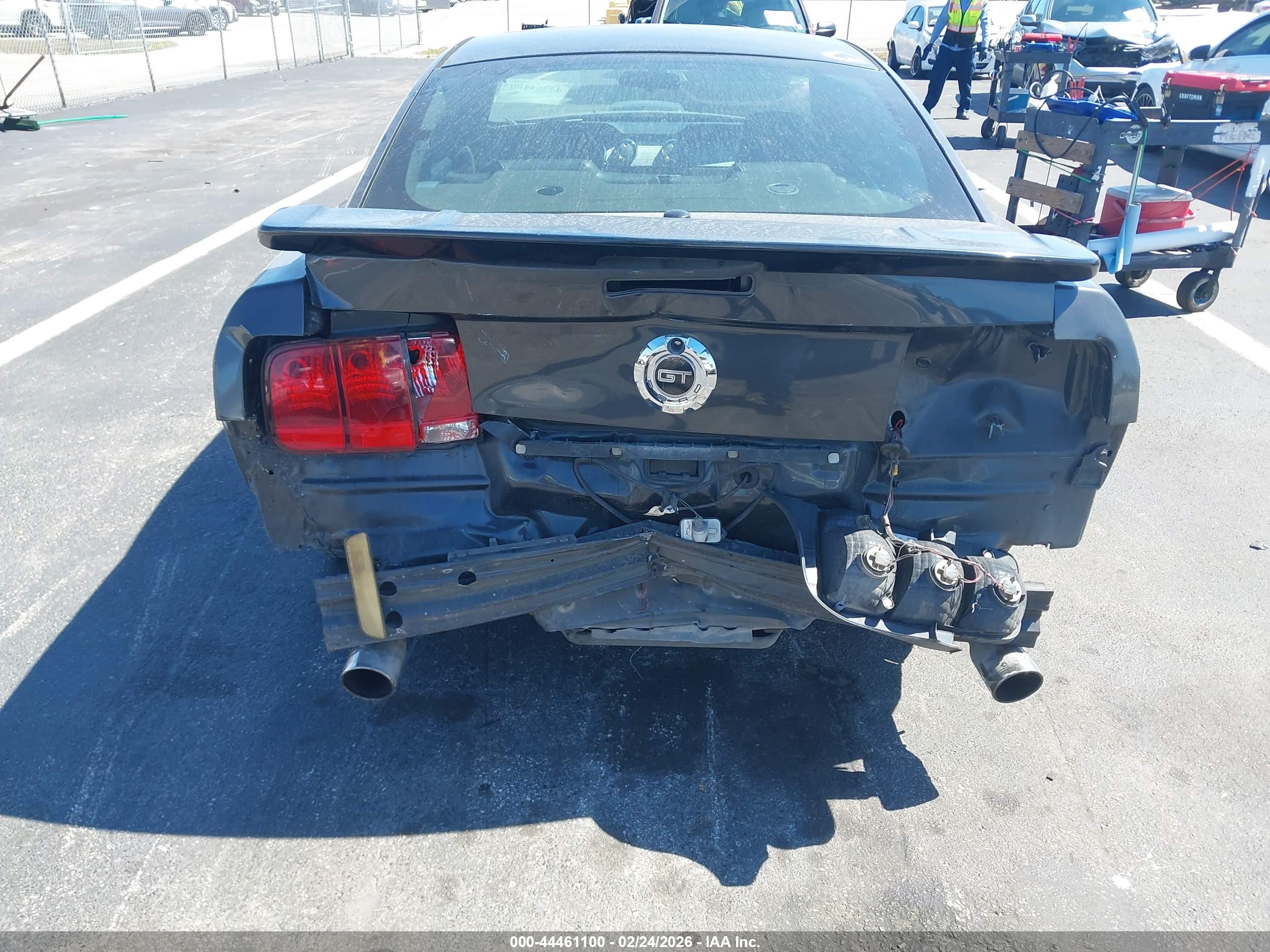 FORD MUSTANG image 6