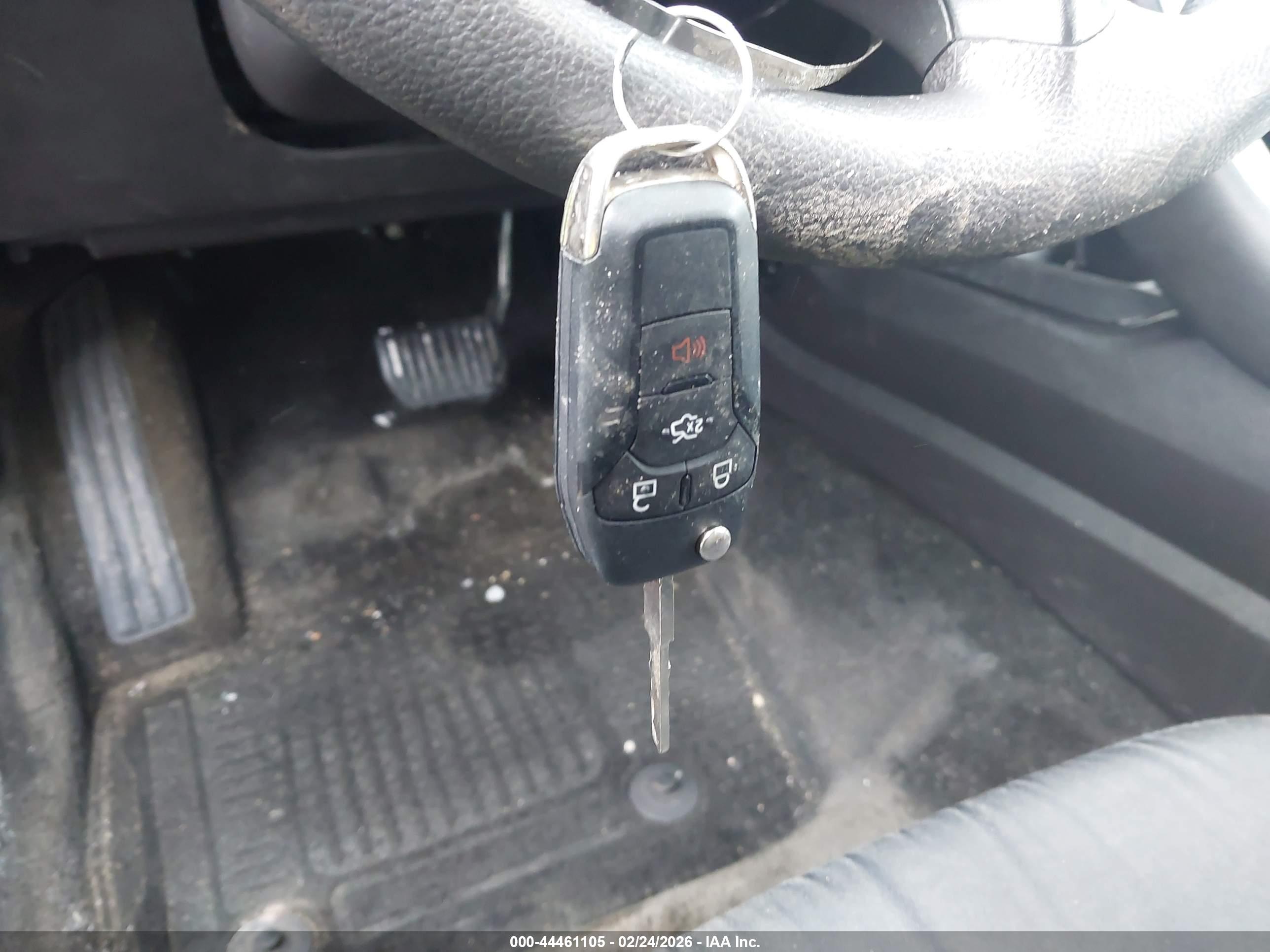 FORD FUSION image 11