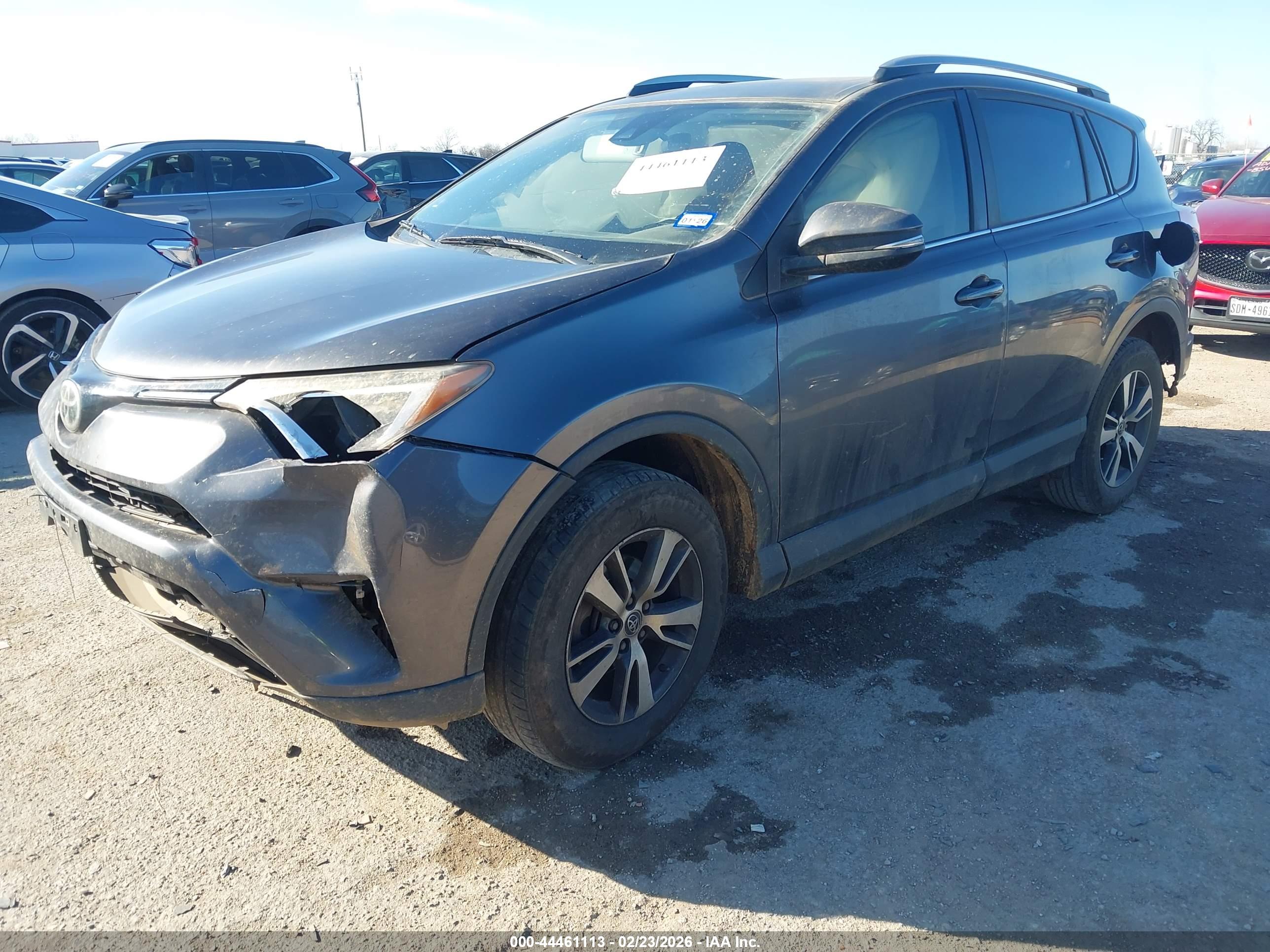 TOYOTA RAV4 image 2
