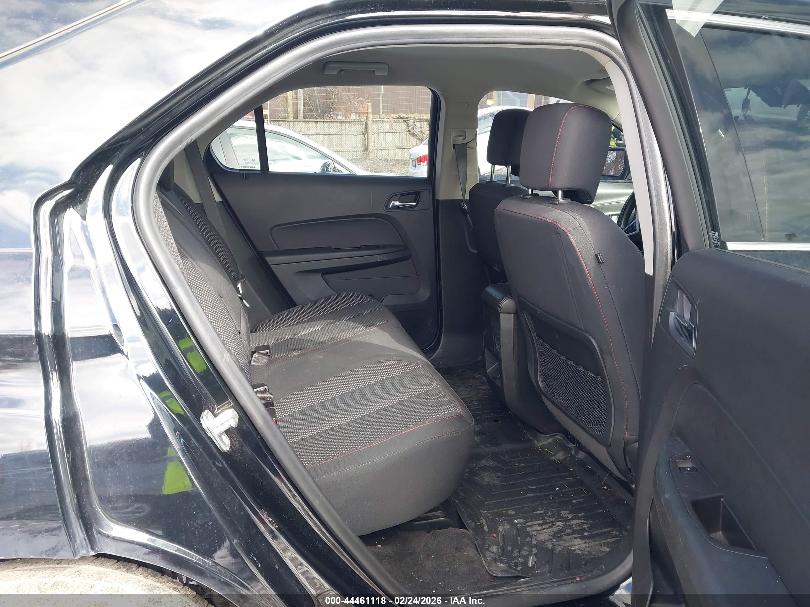 CHEVROLET EQUINOX image 8