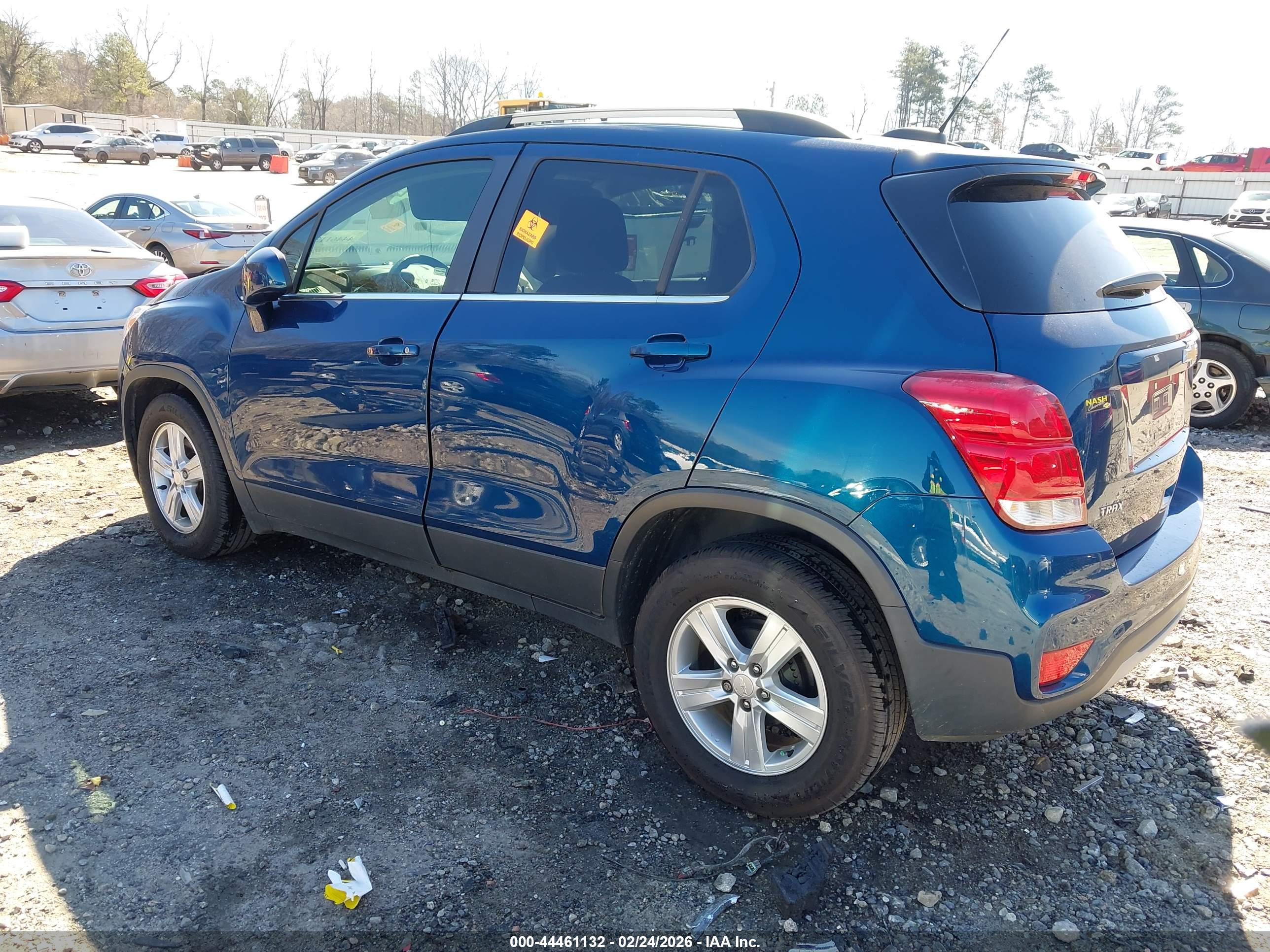 CHEVROLET TRAX image 3