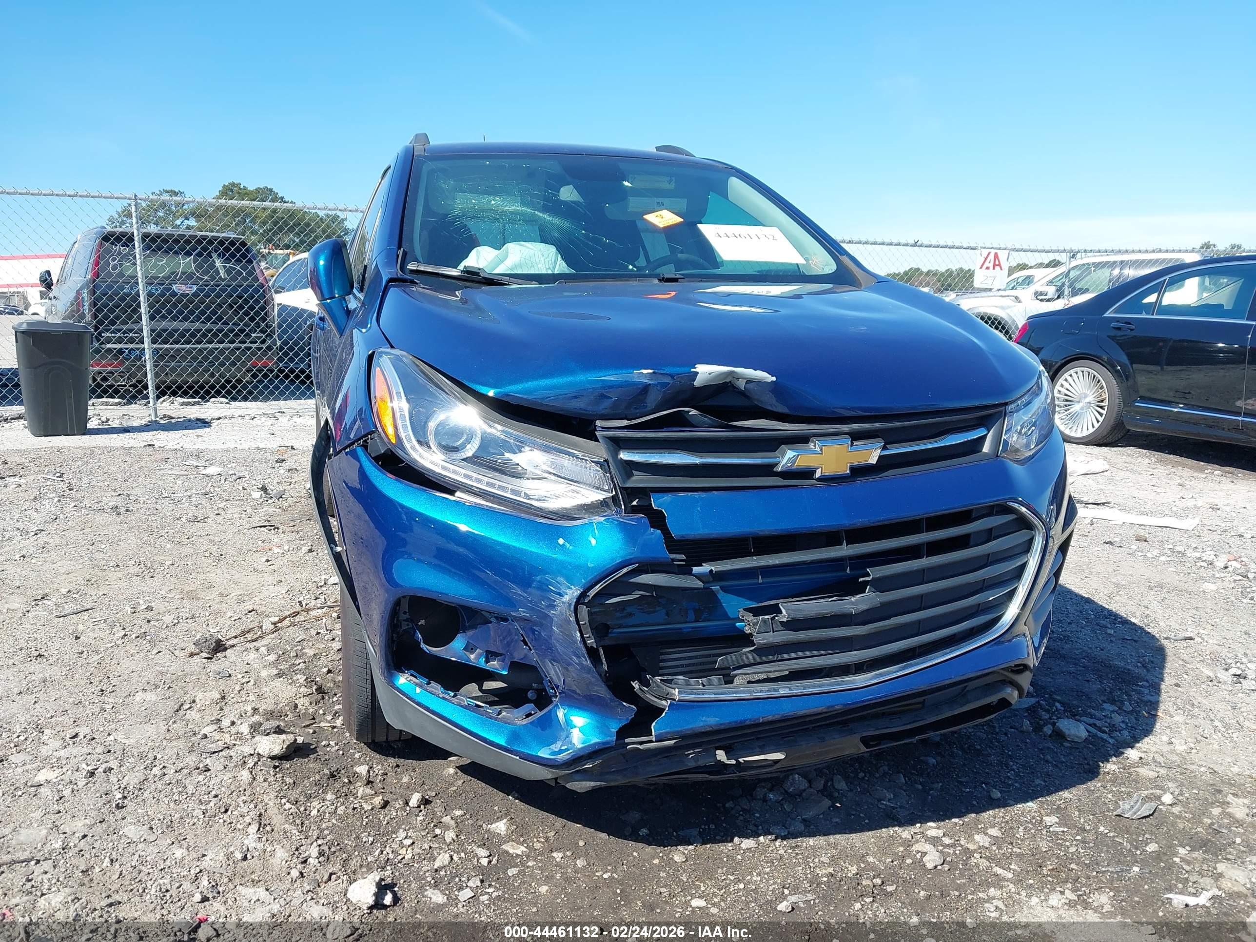 CHEVROLET TRAX image 6