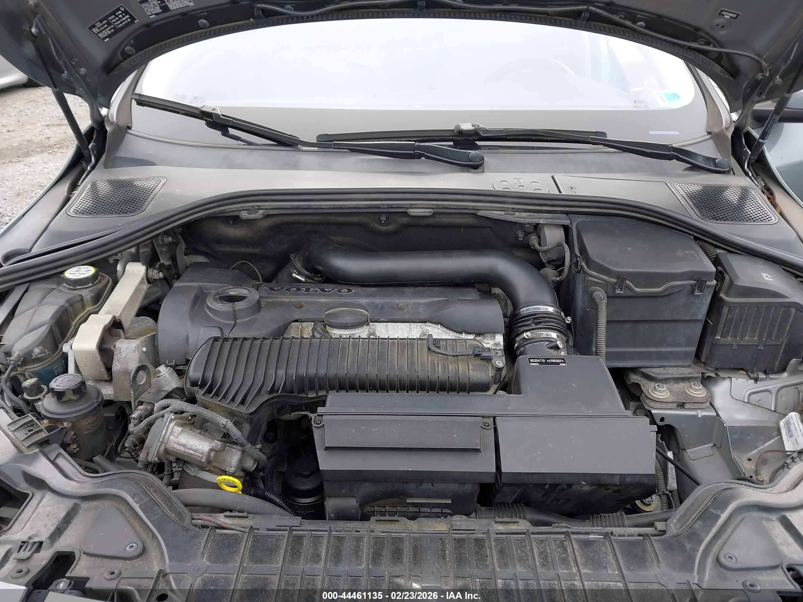VOLVO S60 image 10