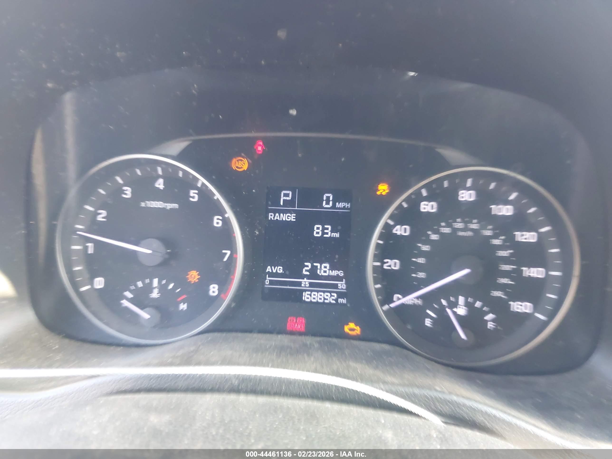 HYUNDAI ELANTRA image 7