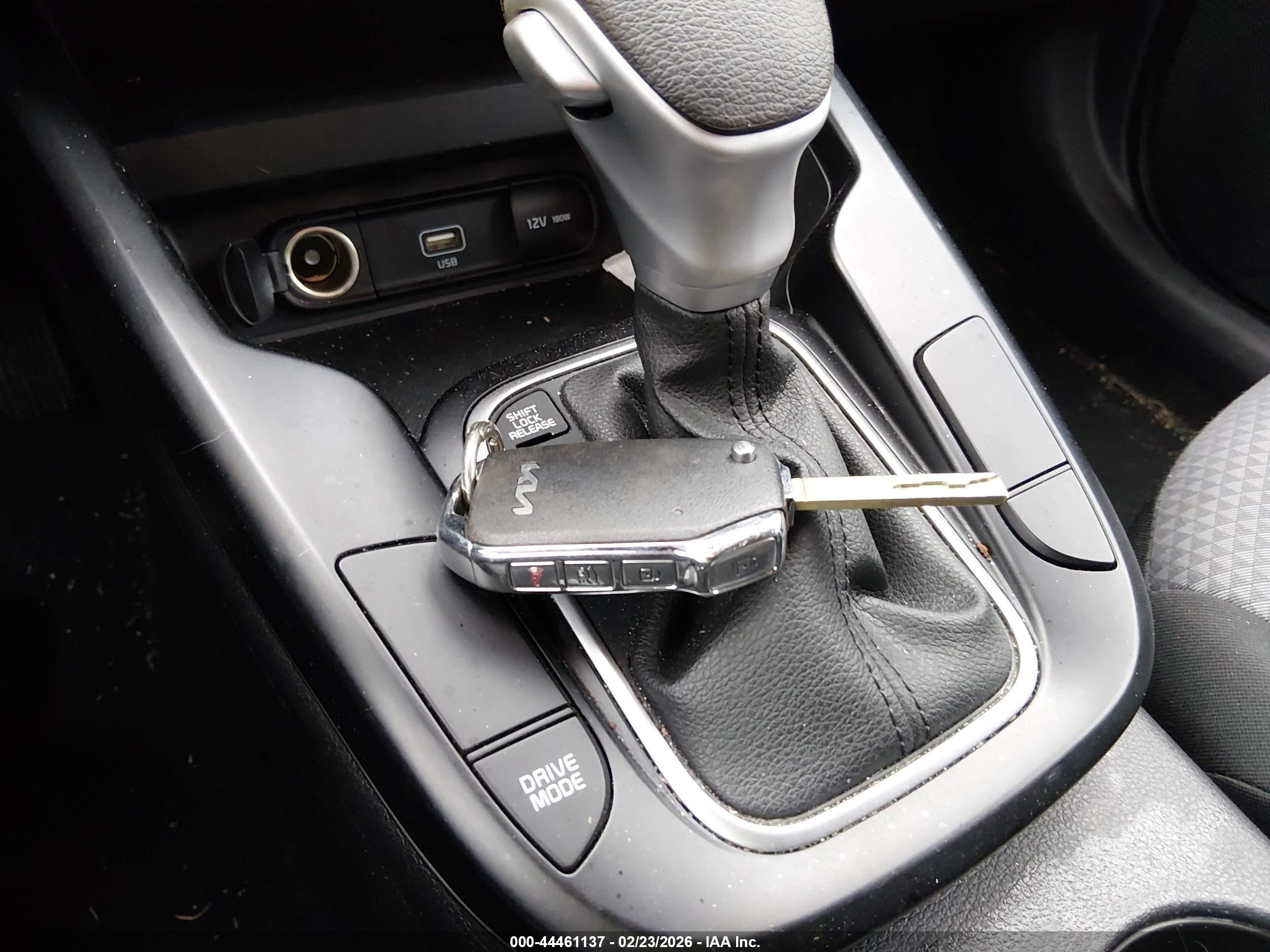 KIA SOUL image 11