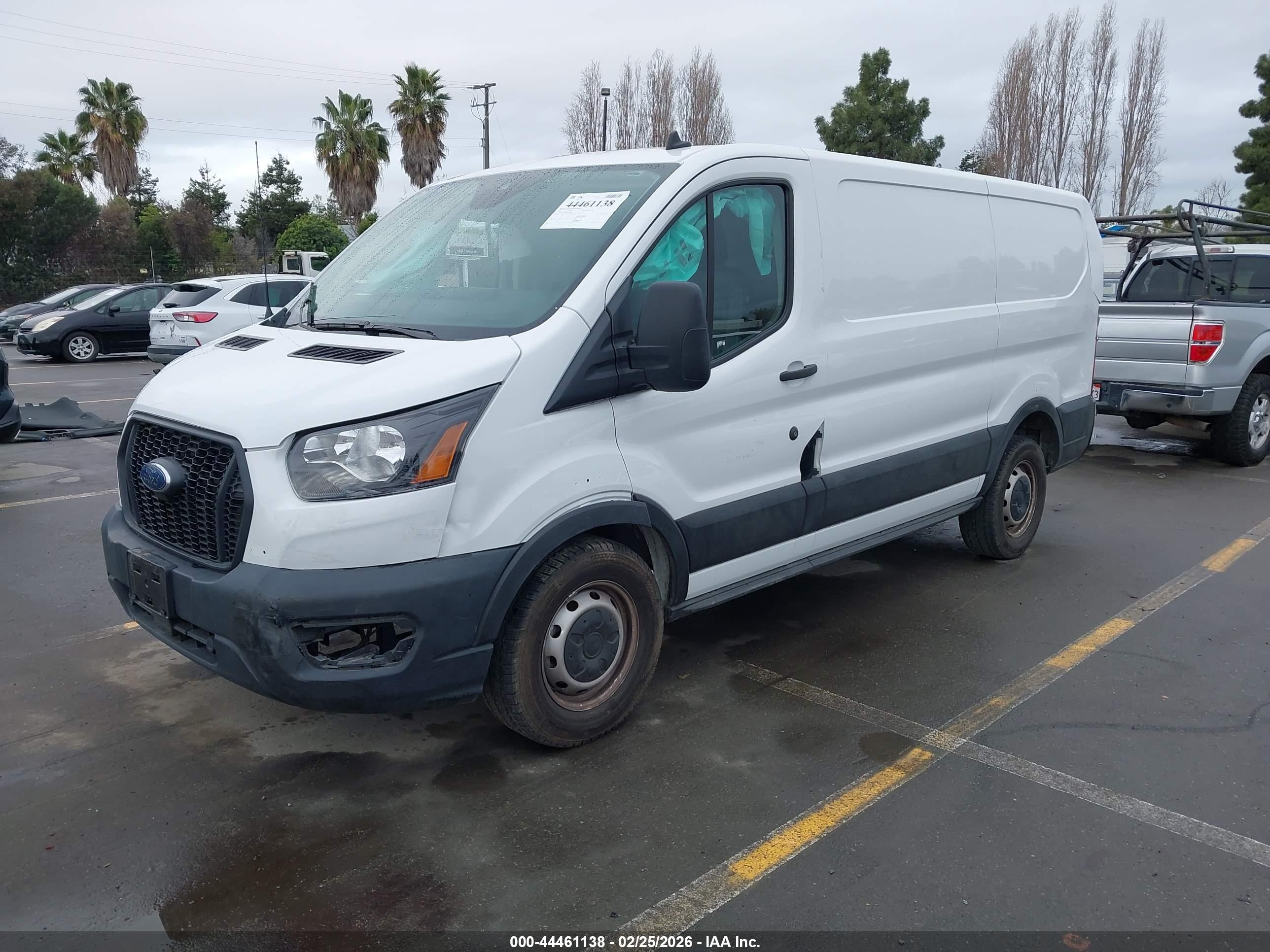 FORD TRANSIT-150 image 2