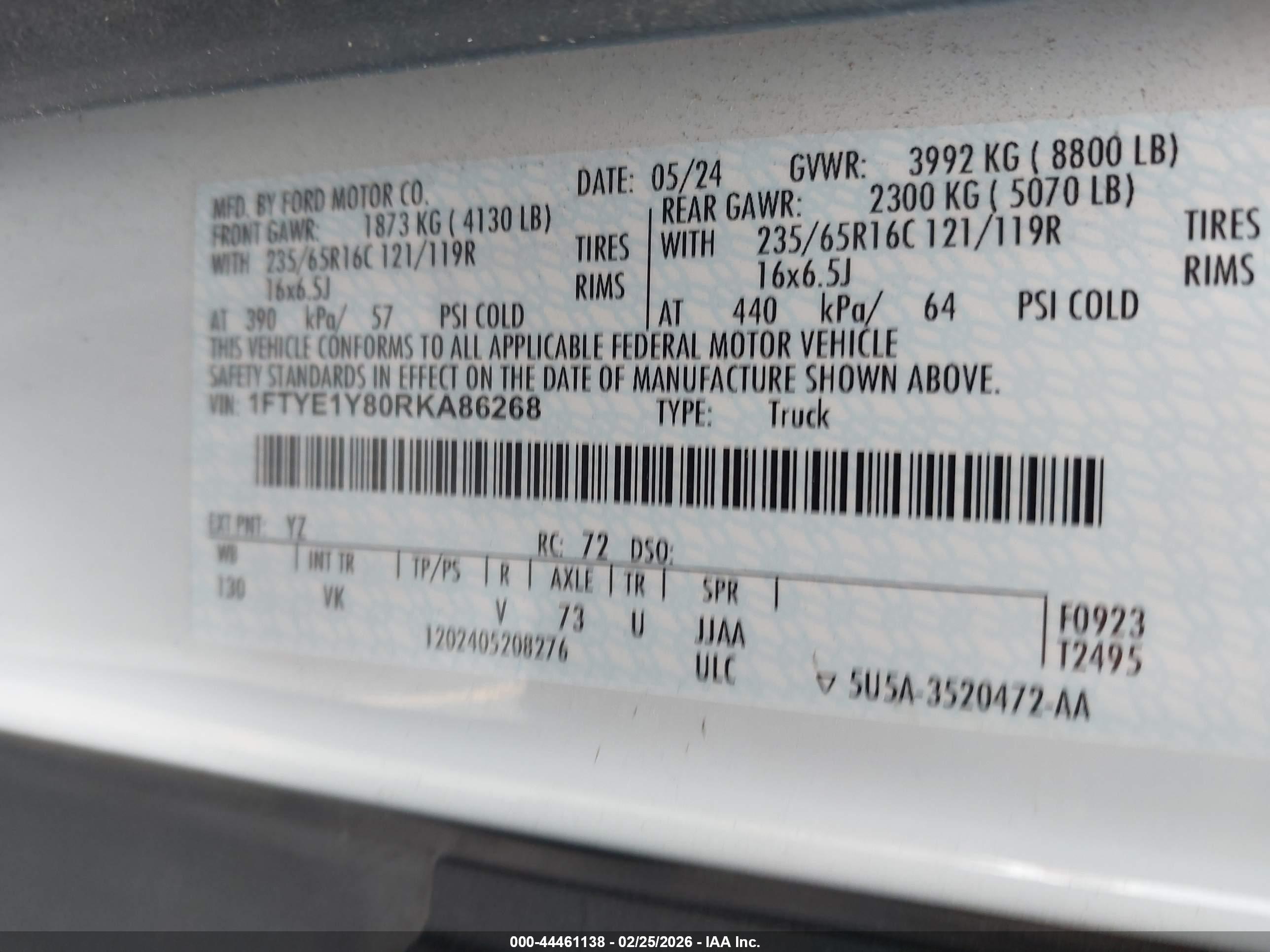 FORD TRANSIT-150 image 9