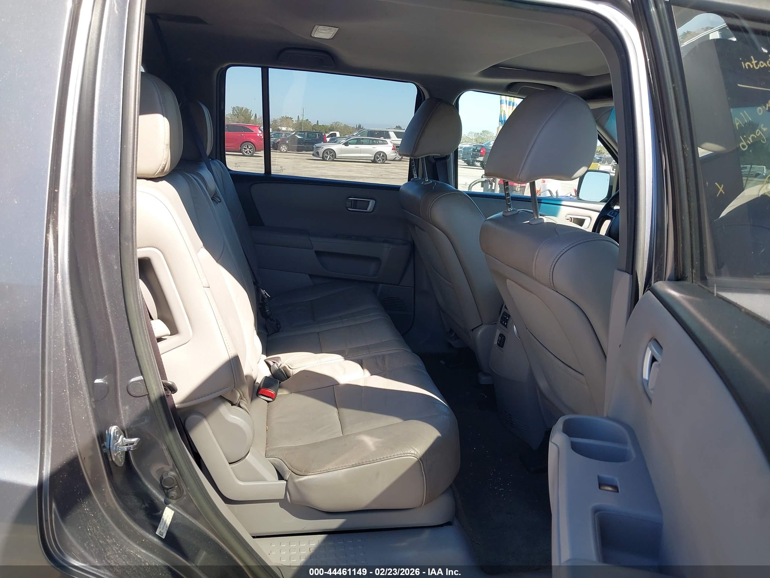 HONDA PILOT image 8