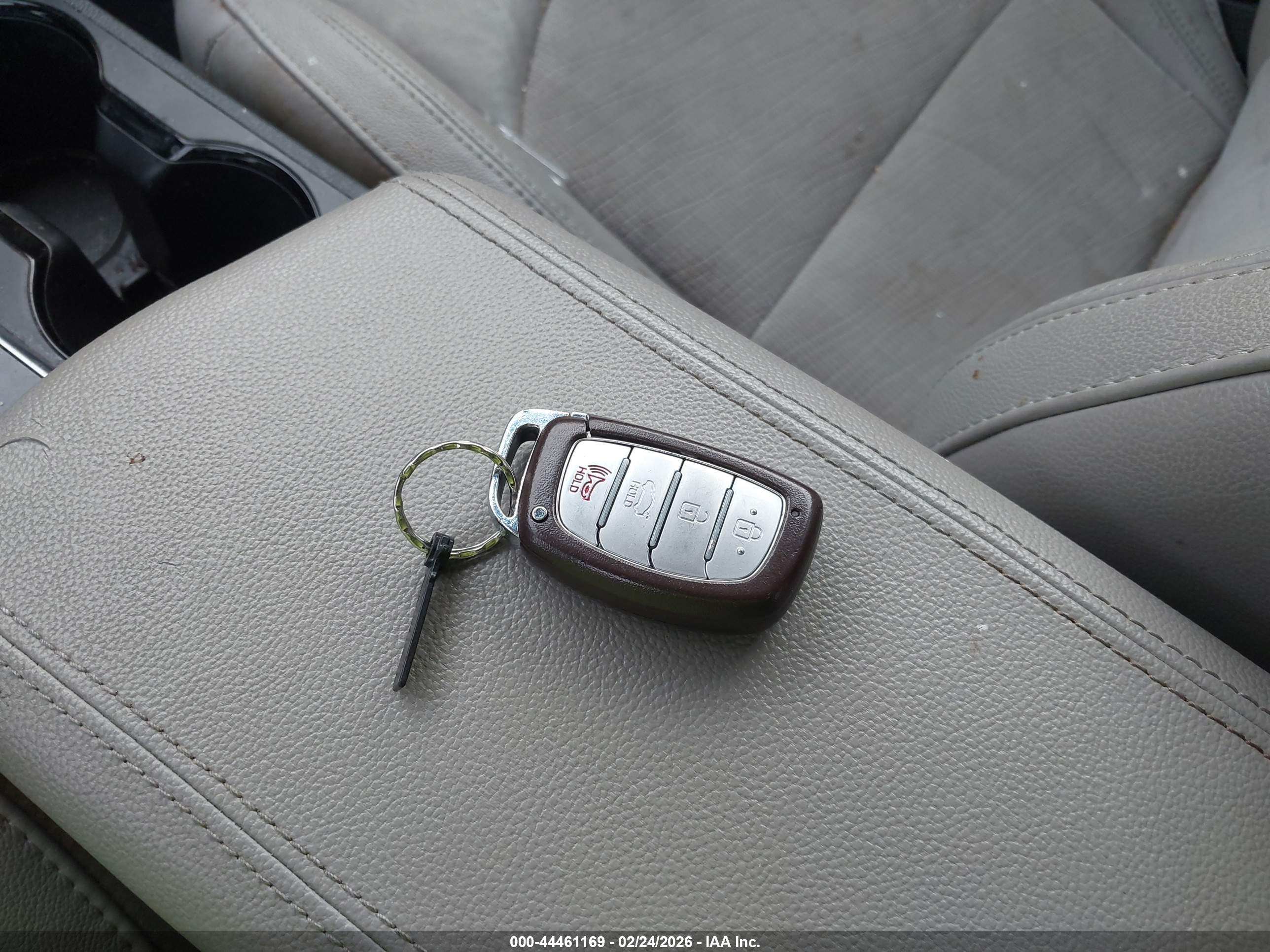 HYUNDAI SONATA image 11