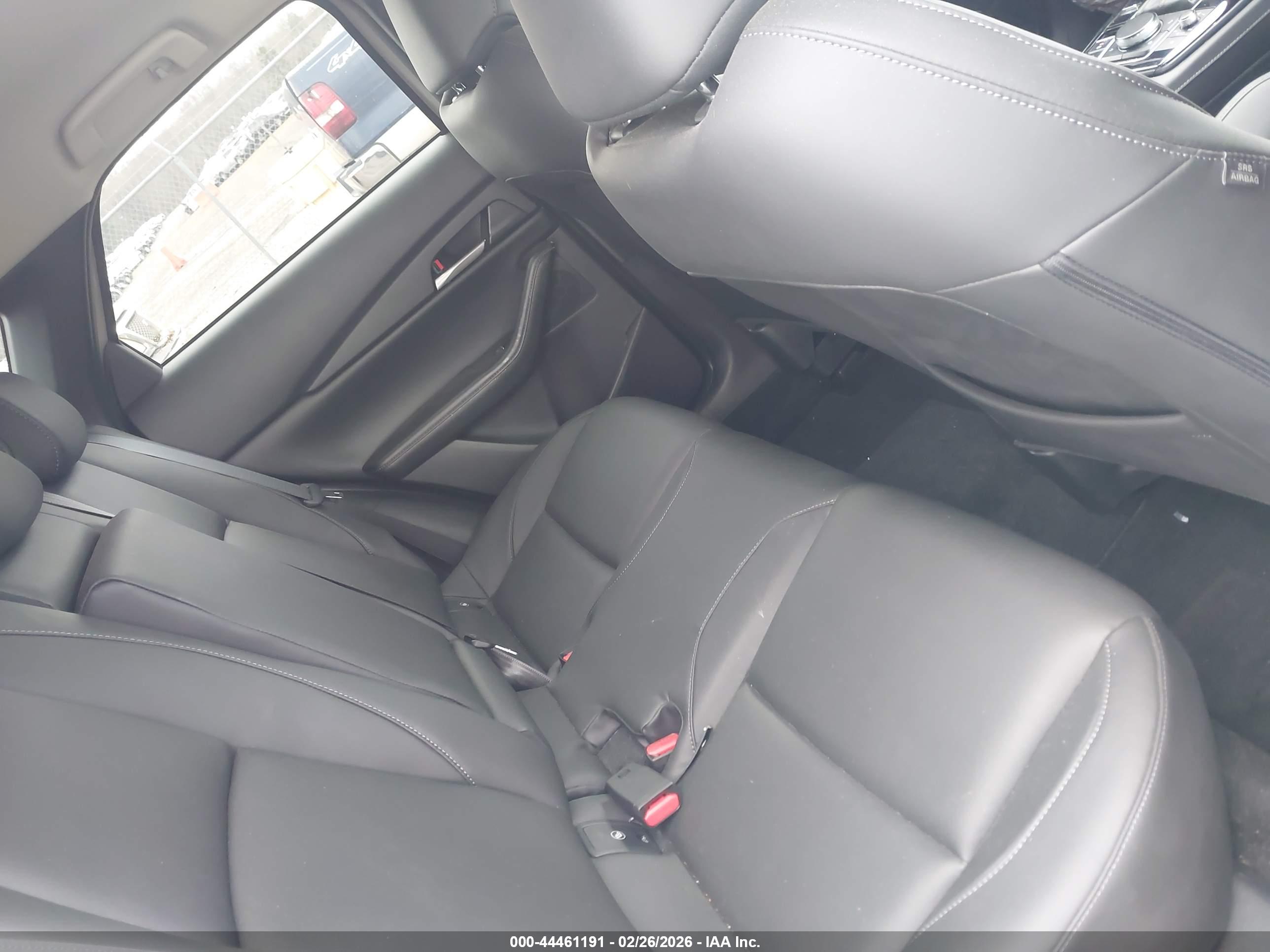 MAZDA CX-30 image 8