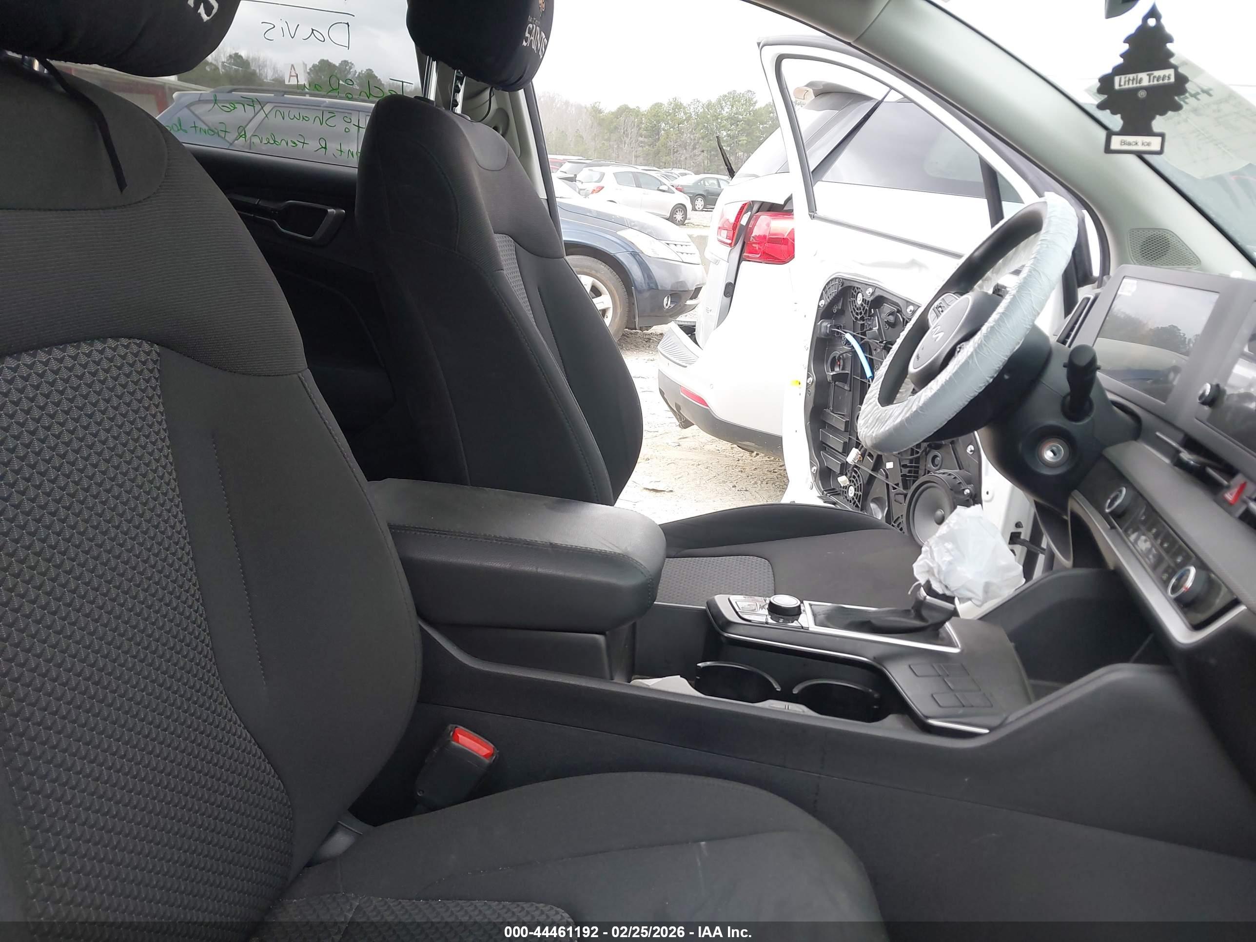 KIA SPORTAGE image 5