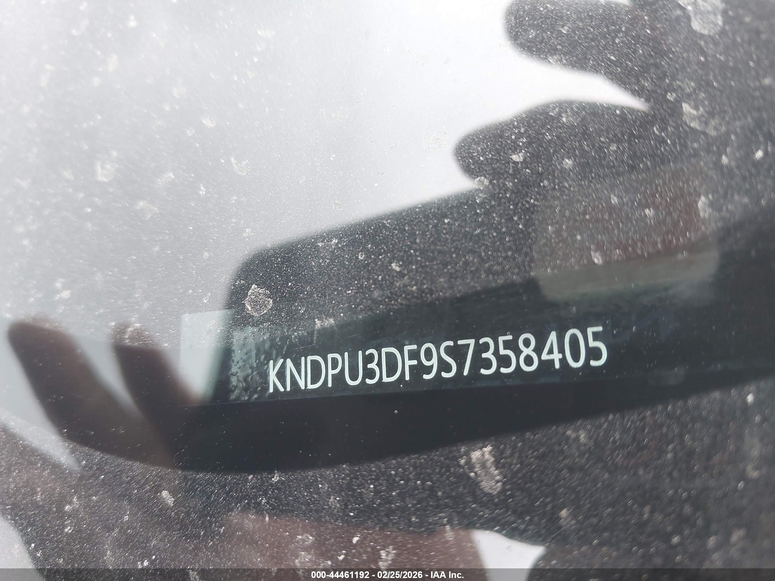 KIA SPORTAGE image 9