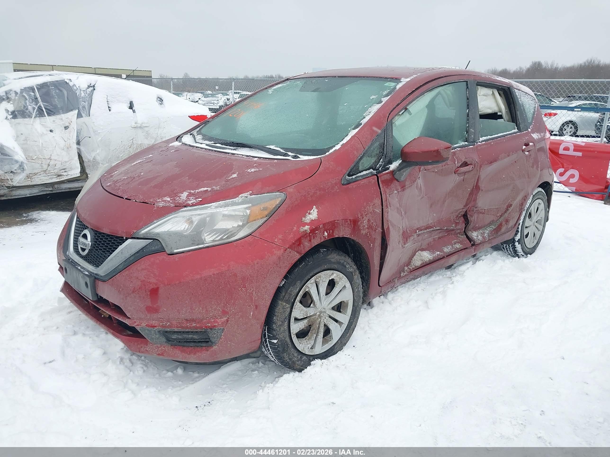 NISSAN VERSA image 2