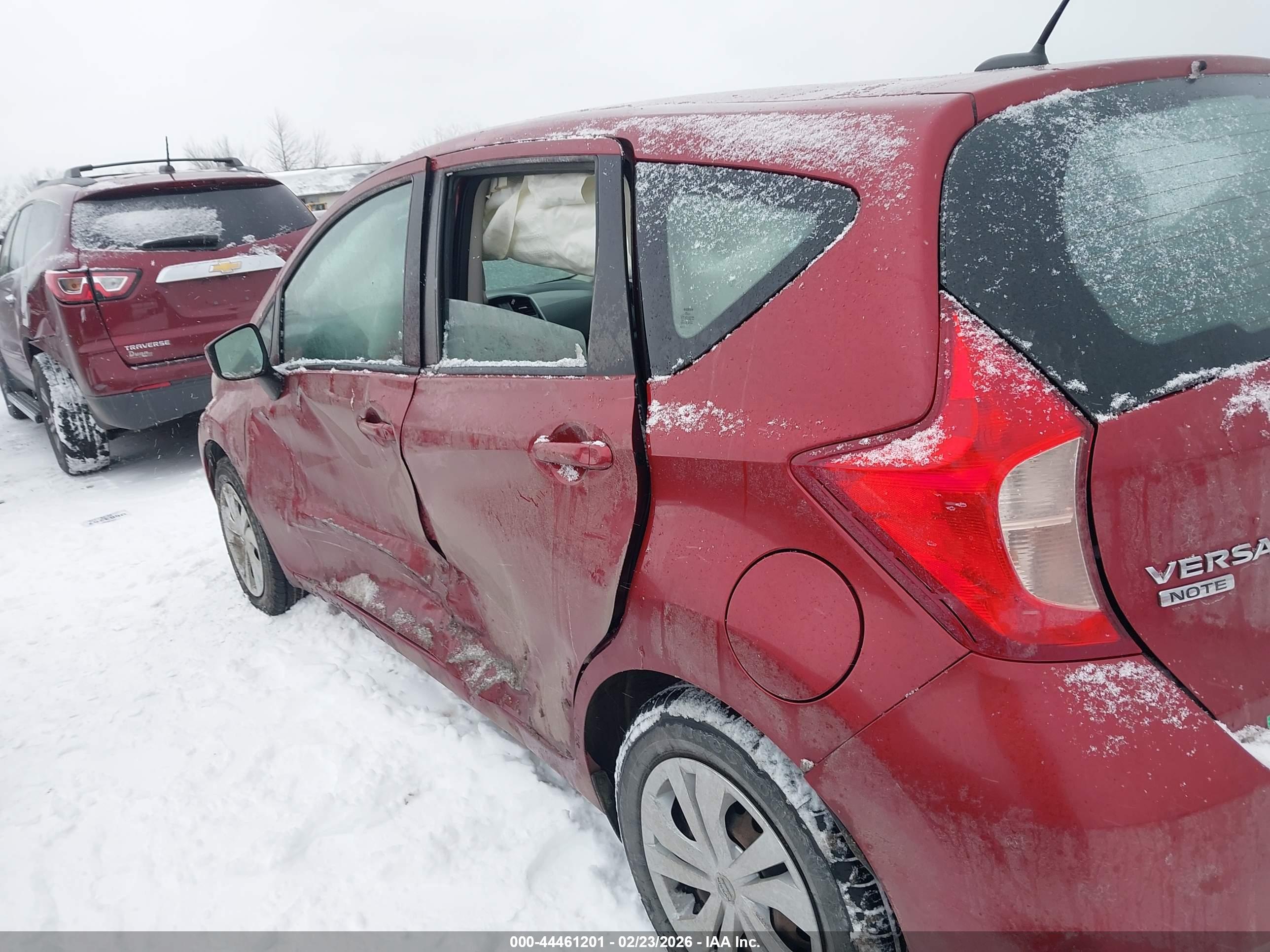 NISSAN VERSA image 6