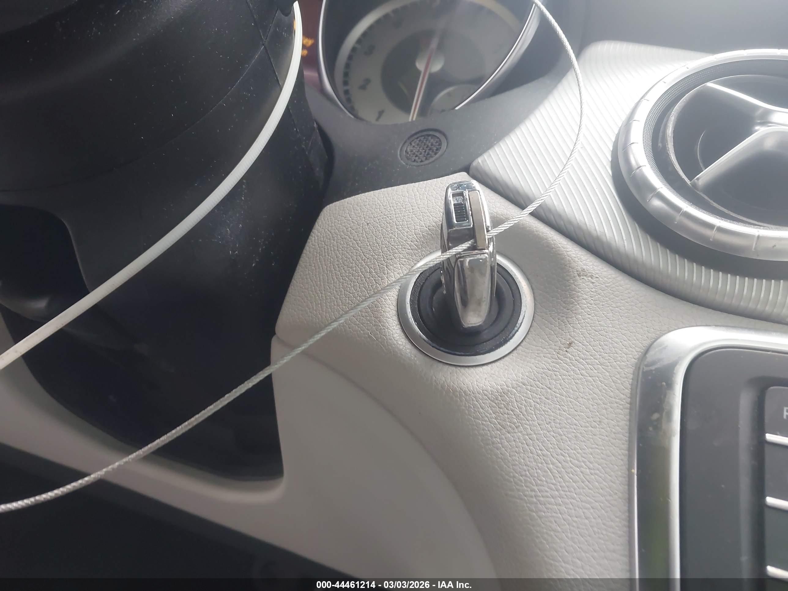 MERCEDES-BENZ CLA image 11